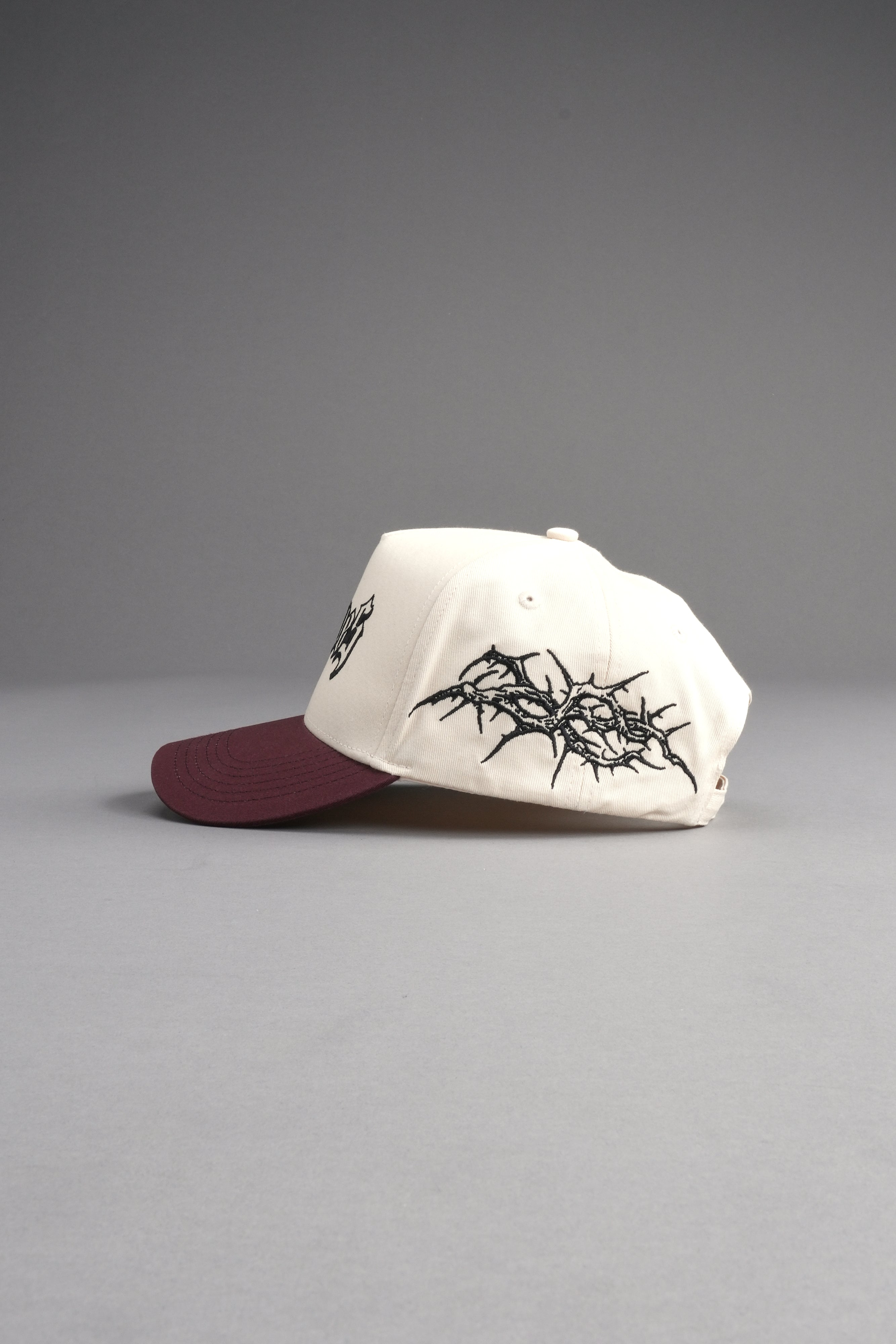 Thorns 5 Panel Hat in Cream/Oxblood