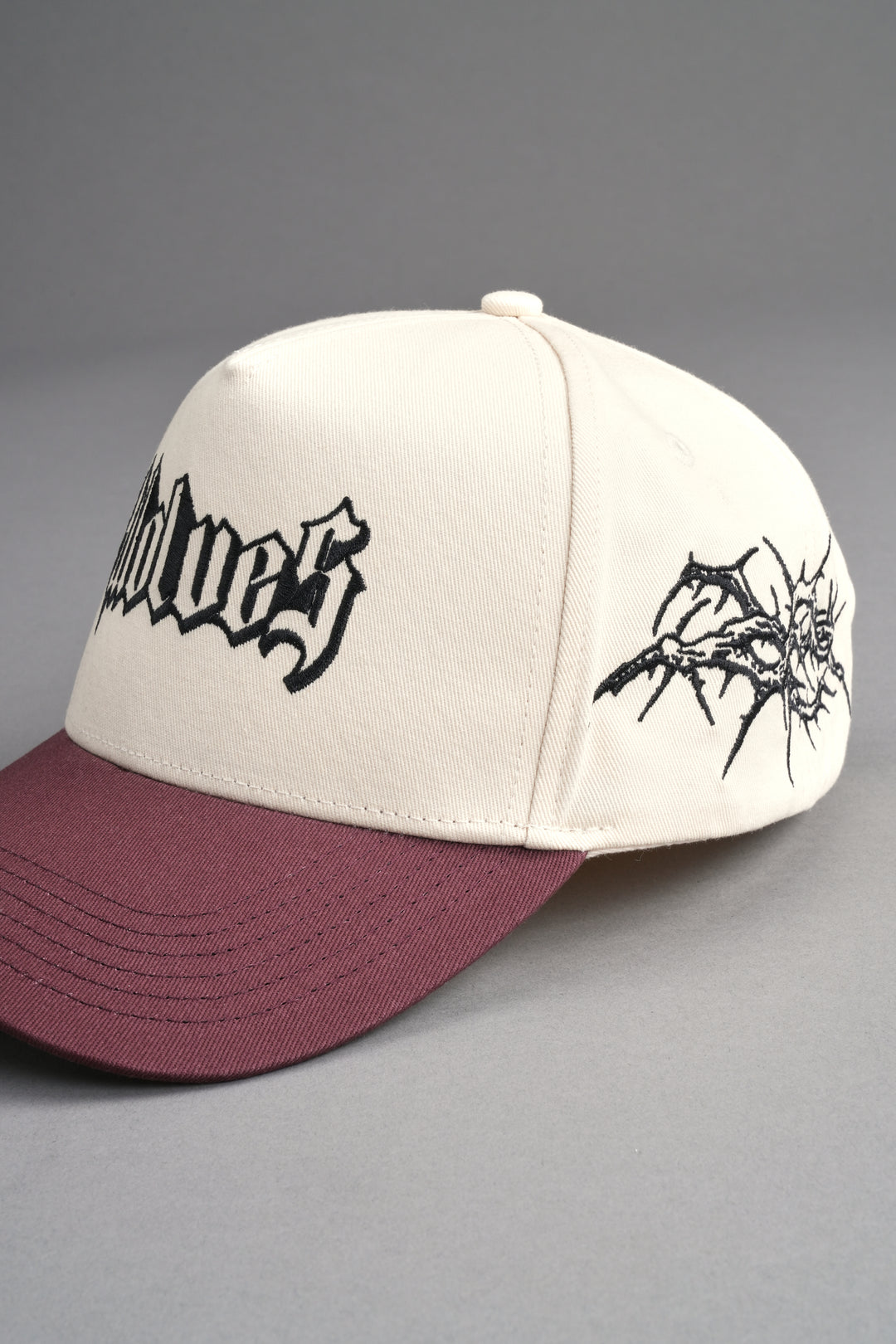 Thorns 5 Panel Hat in Cream/Oxblood