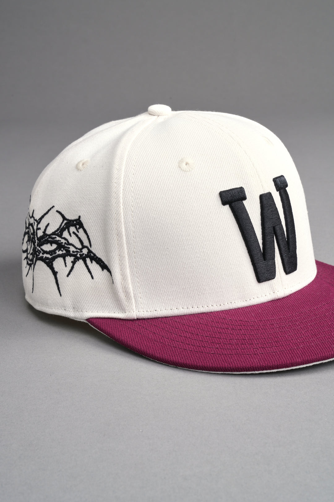 Thorns Fitted Cap in Cream/Oxblood