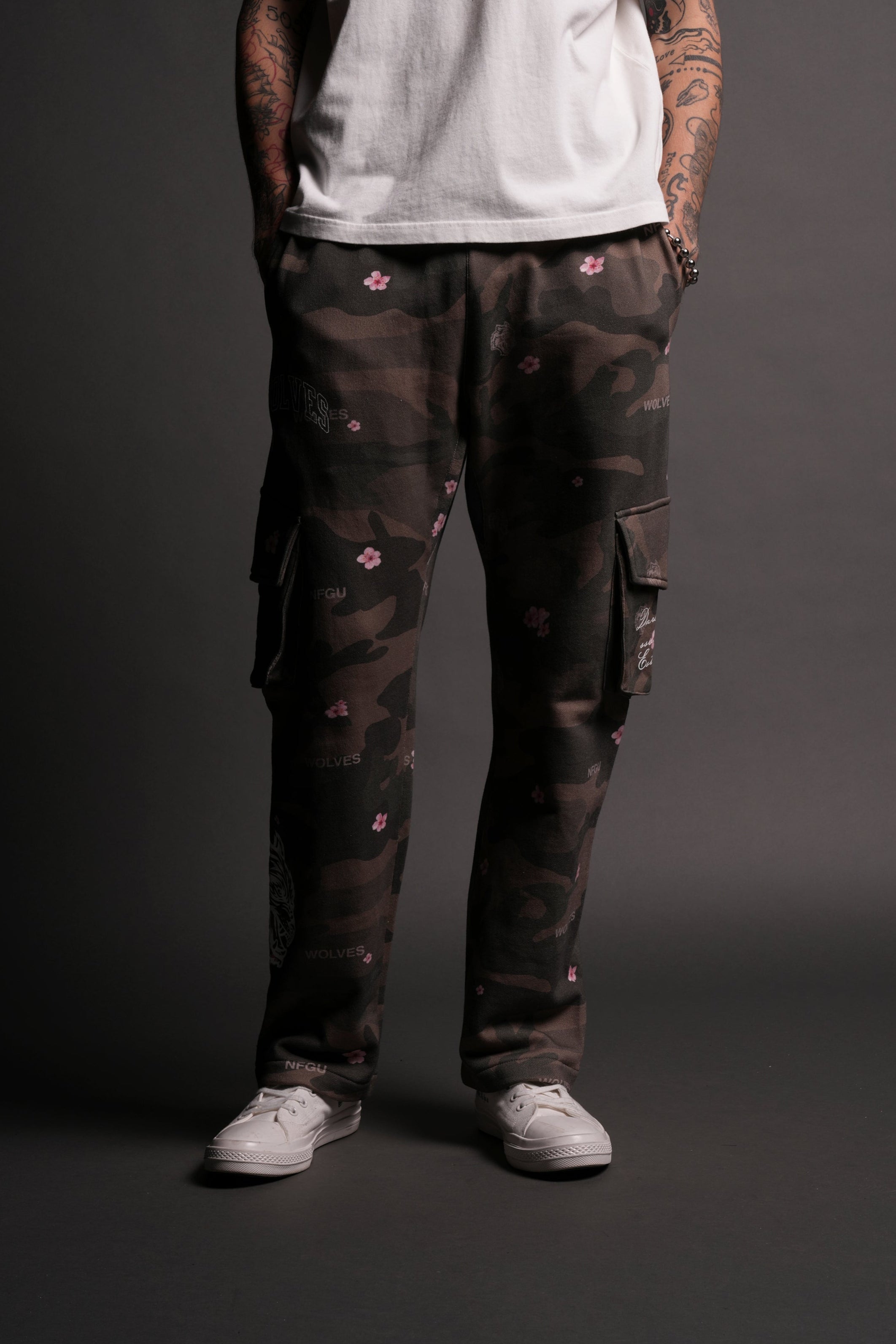 Stay Loyal Bigelow Cargo Sweat Pants in Vintage Blossom Woodland Camo