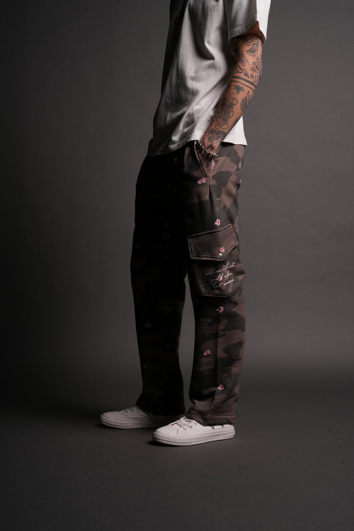 Stay Loyal Bigelow Cargo Sweat Pants in Vintage Blossom Woodland Camo