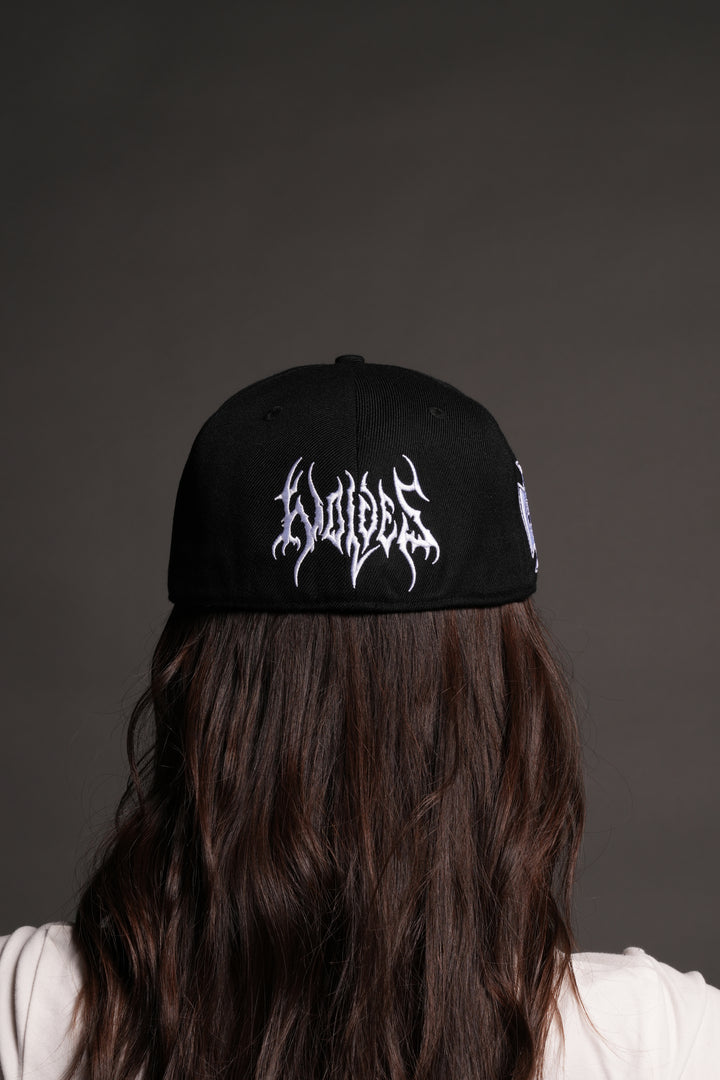 Los Angeles Forever Fitted Cap in Black