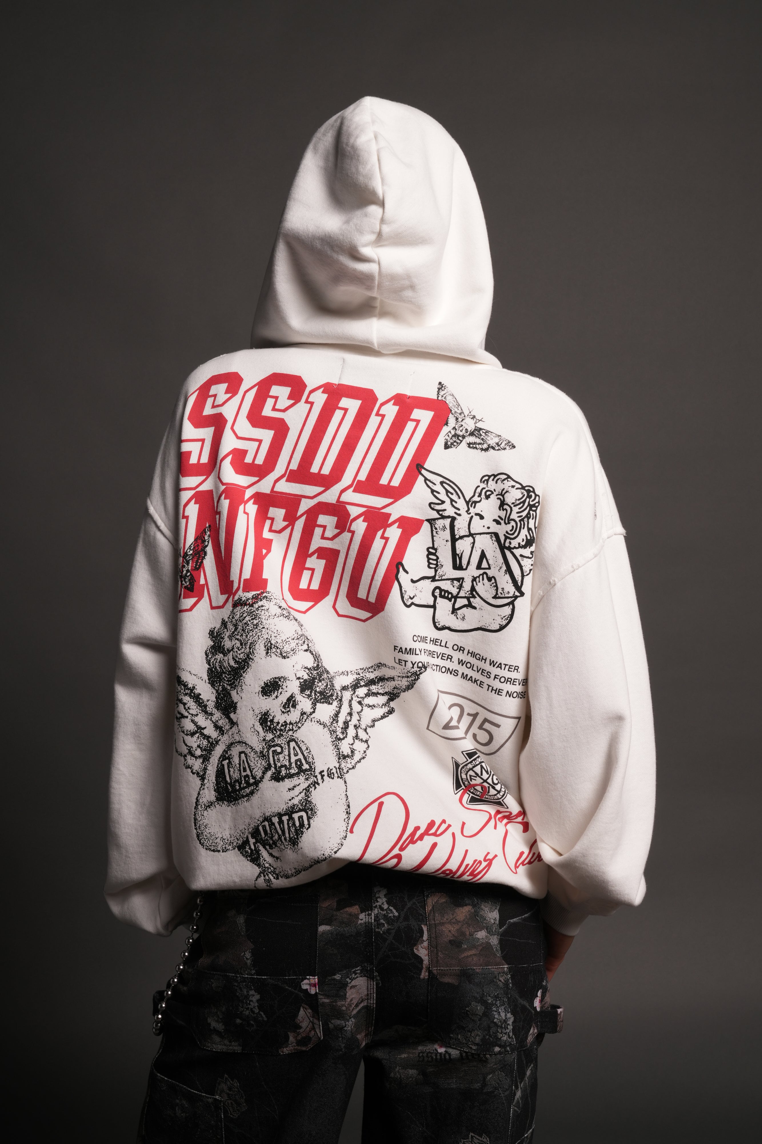 La Ca Frvr Grunge Moatis Zip Hoodie in Cream