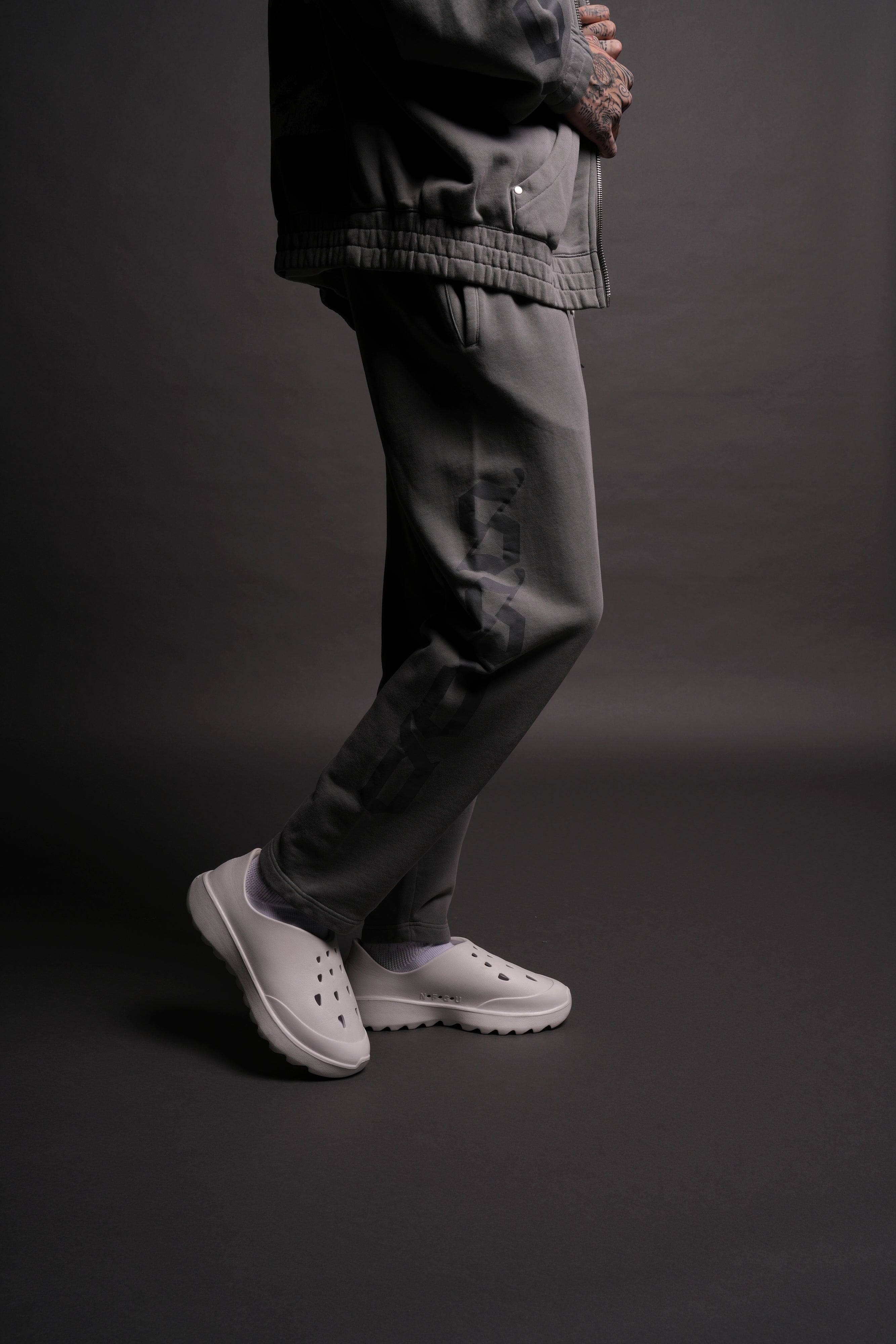 SSDDNFGU Forever Kumite V2 Sweat Pants in Dove Gray