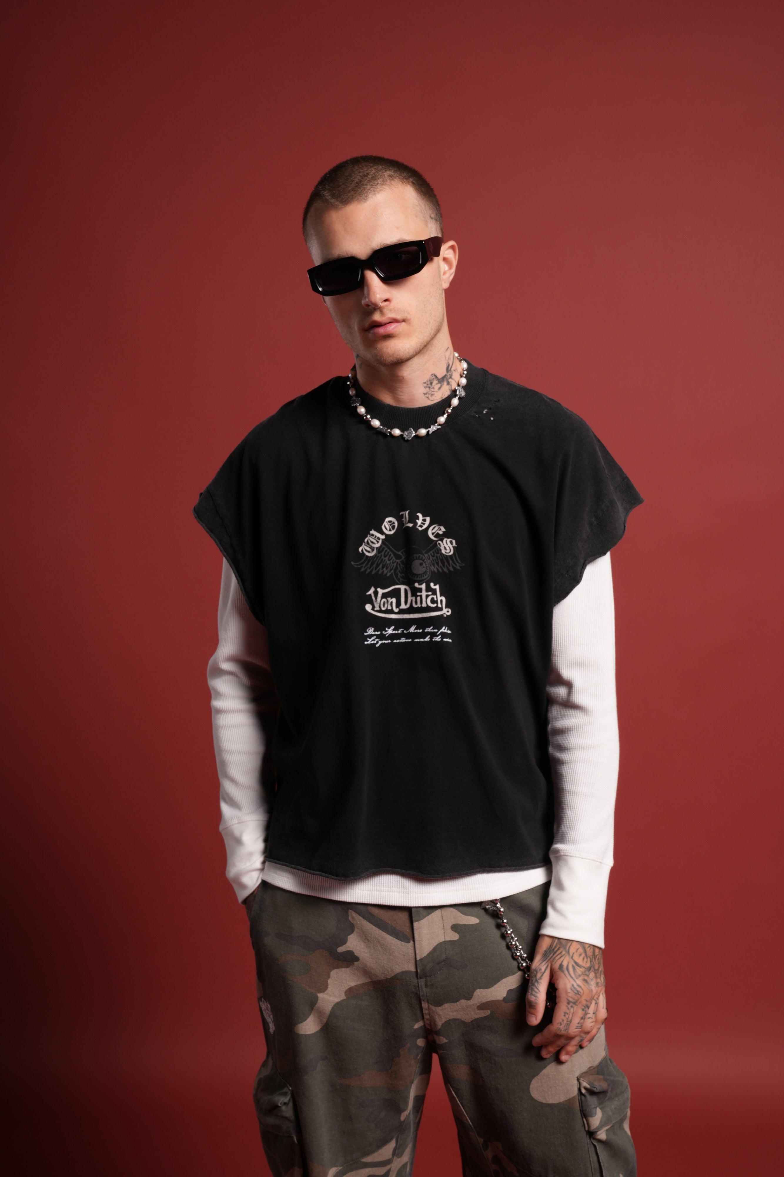 DSVD NFGU Distressed Grunge Cut-Off Mid-Length Raw Hem Tee in Black