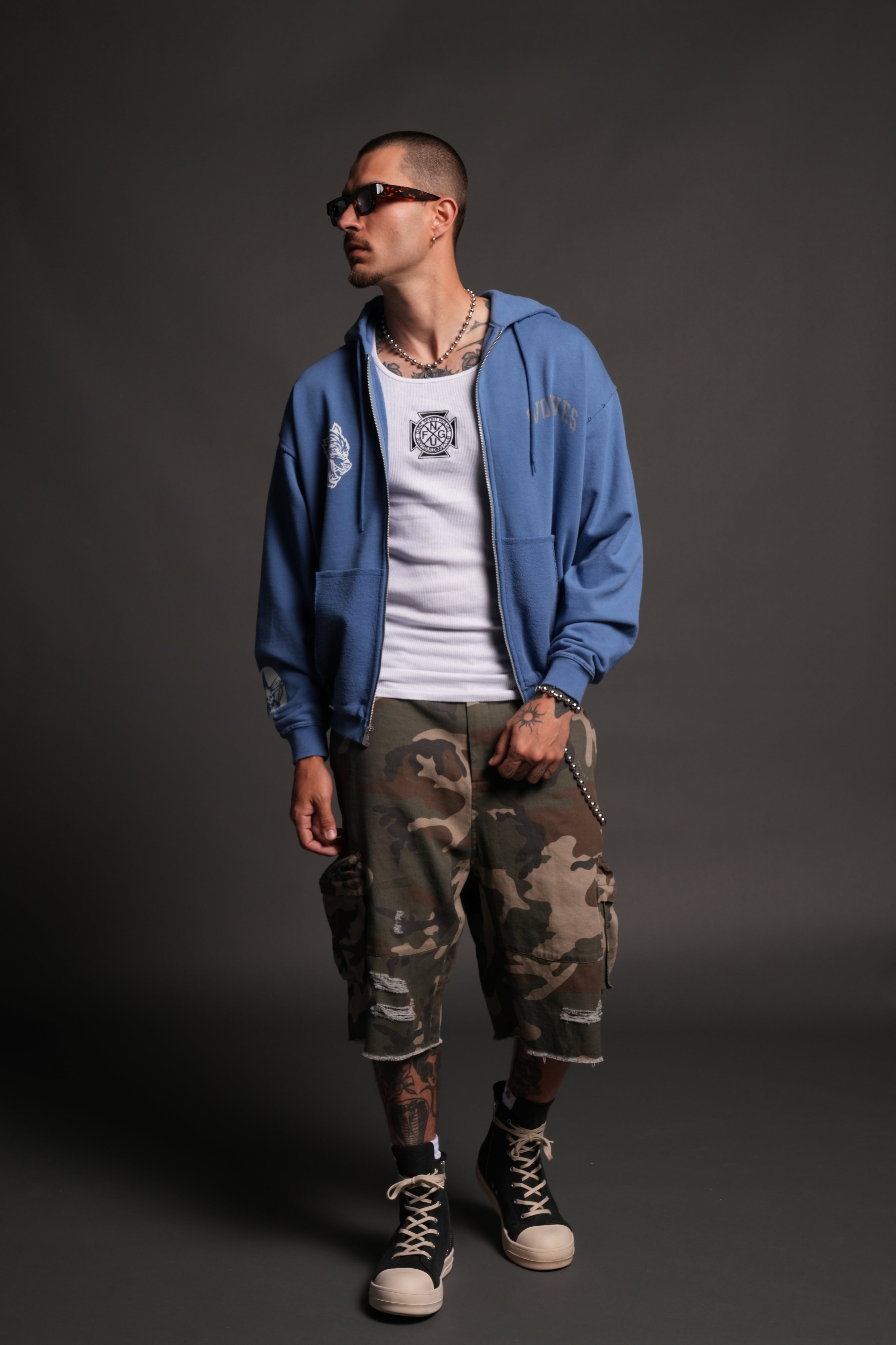 La Ca Frvr Grunge Moatis Zip Hoodie in La Blue