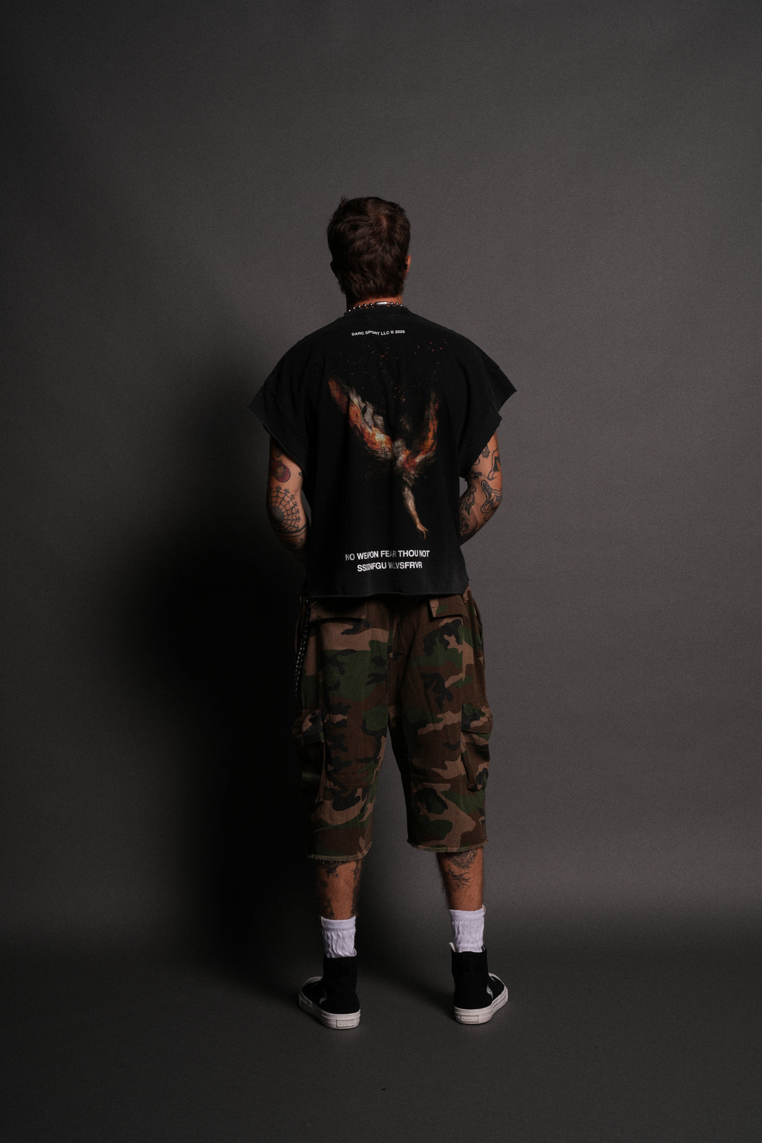 Casted Out Grunge Cut-Off Tee in Black