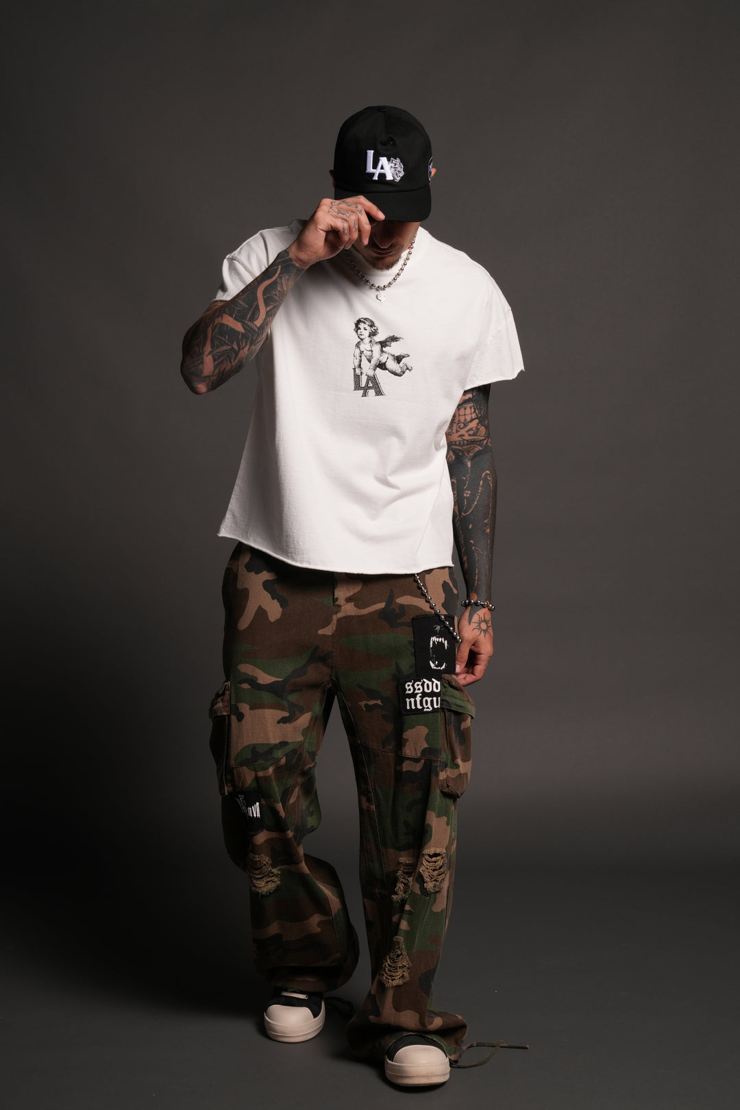 La Cherub Grunge Mid Length Raw Hem Cap Sleeve Tee in Cream