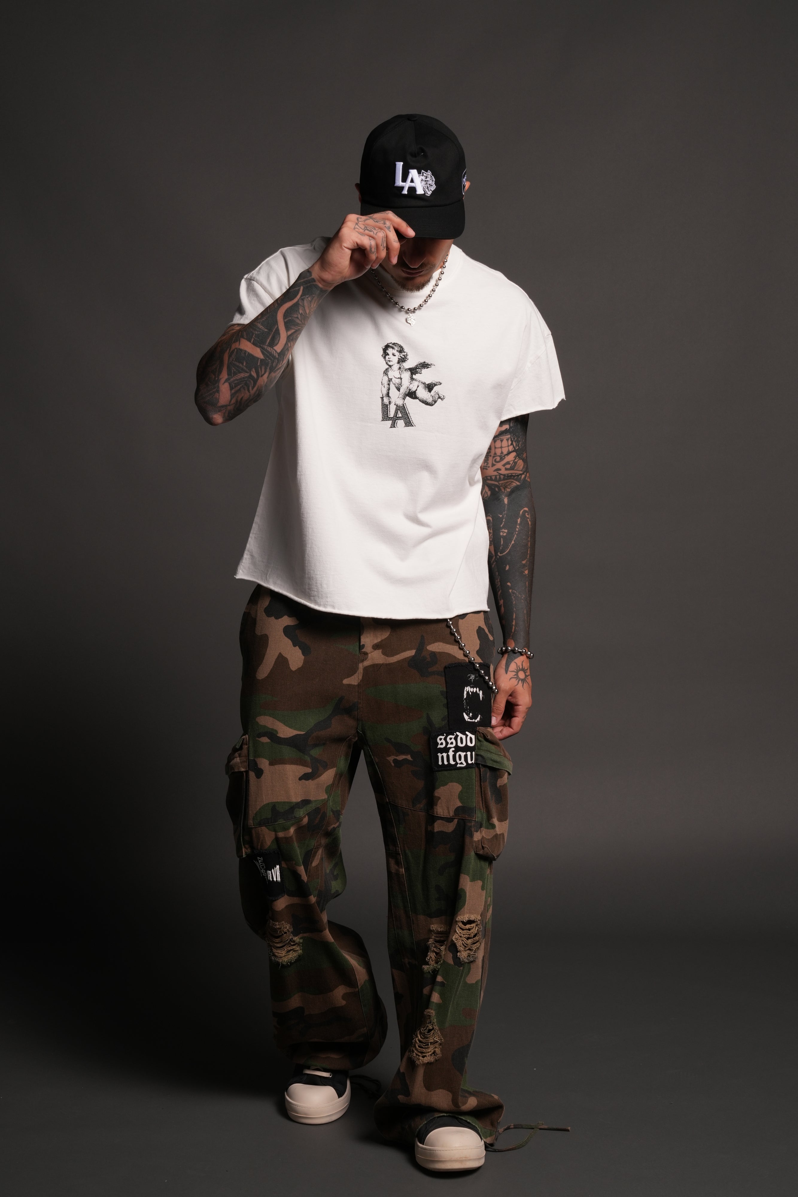 La Cherub Grunge Mid Length Raw Hem Cap Sleeve Tee in Cream