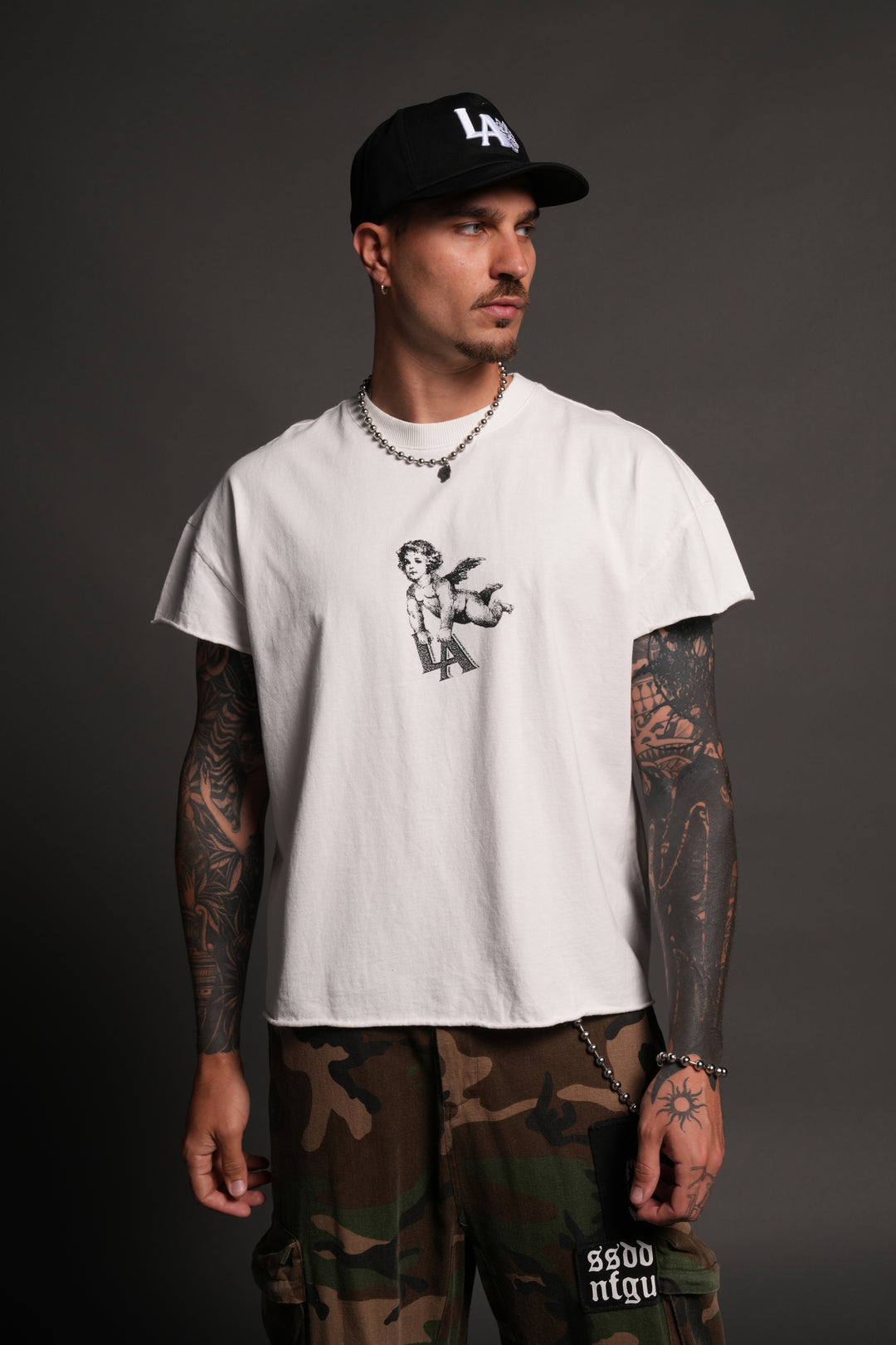 La Cherub Grunge Mid Length Raw Hem Cap Sleeve Tee in Cream