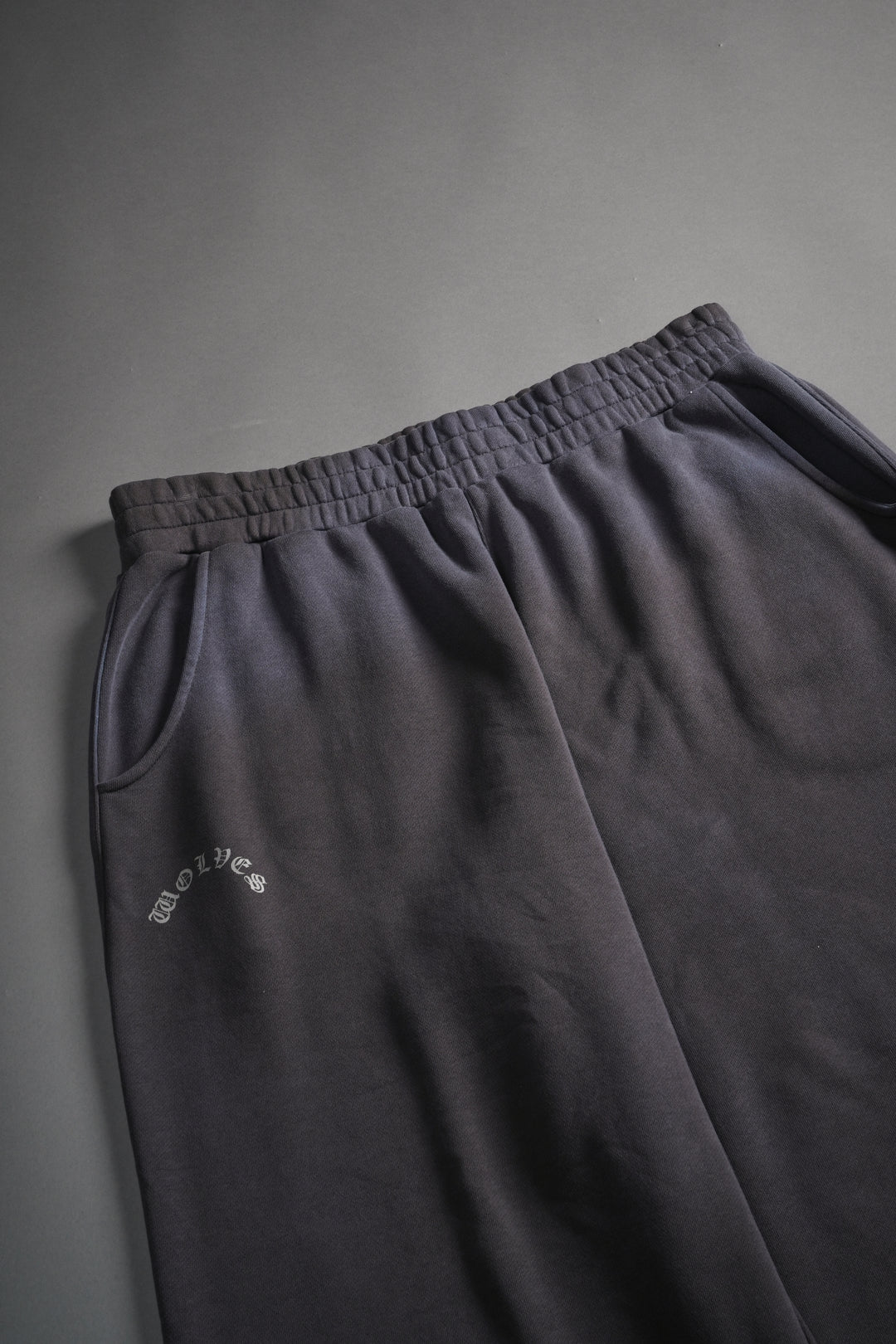 Darc Wandering Moaty Sweat Pants in Wolf Gray Drift Wash