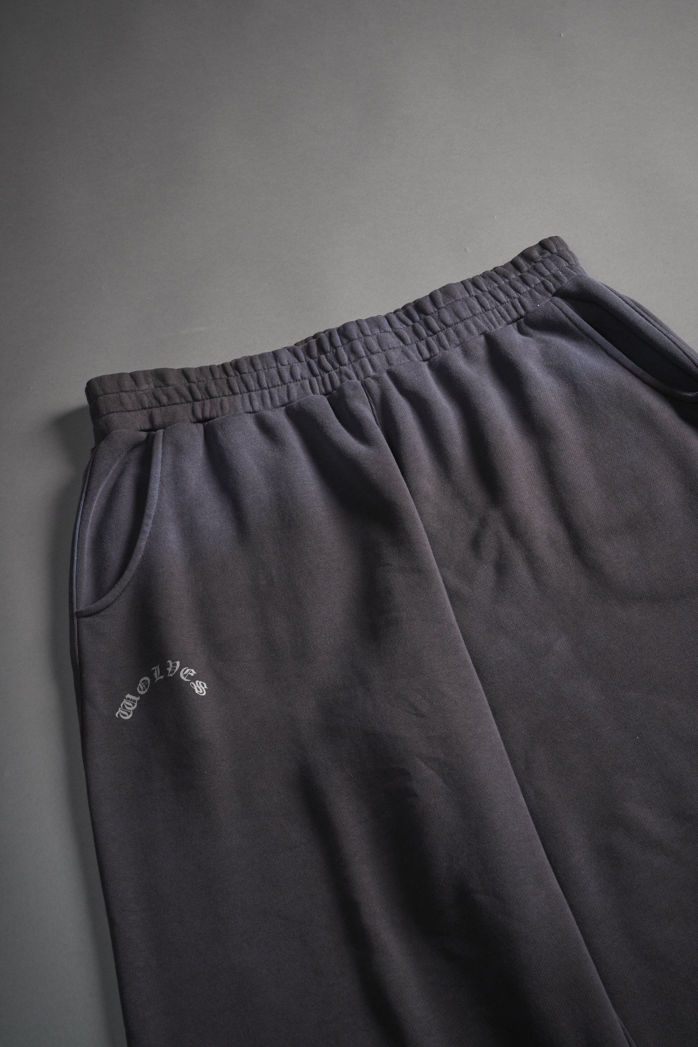 Darc Wandering Moaty Sweat Pants in Wolf Gray Drift Wash