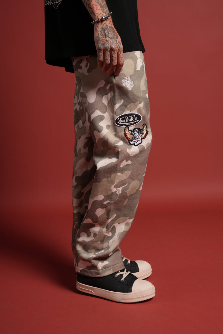 Darc Kulture Bigelow Cargo Sweat Pants in DSVD Green Camo