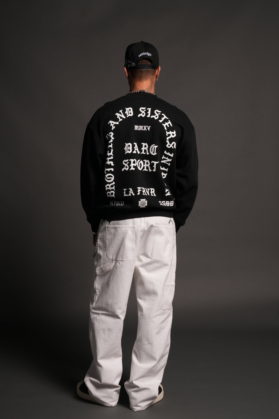 La Cherub London Crewneck in Black