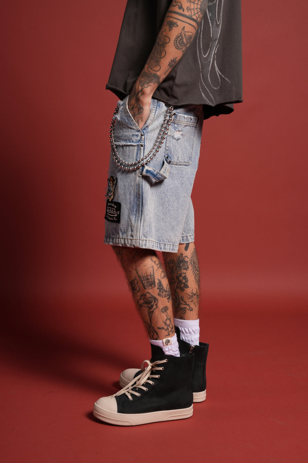 Darc Vice Distressed Denim Carpenter Shorts in Light Wash