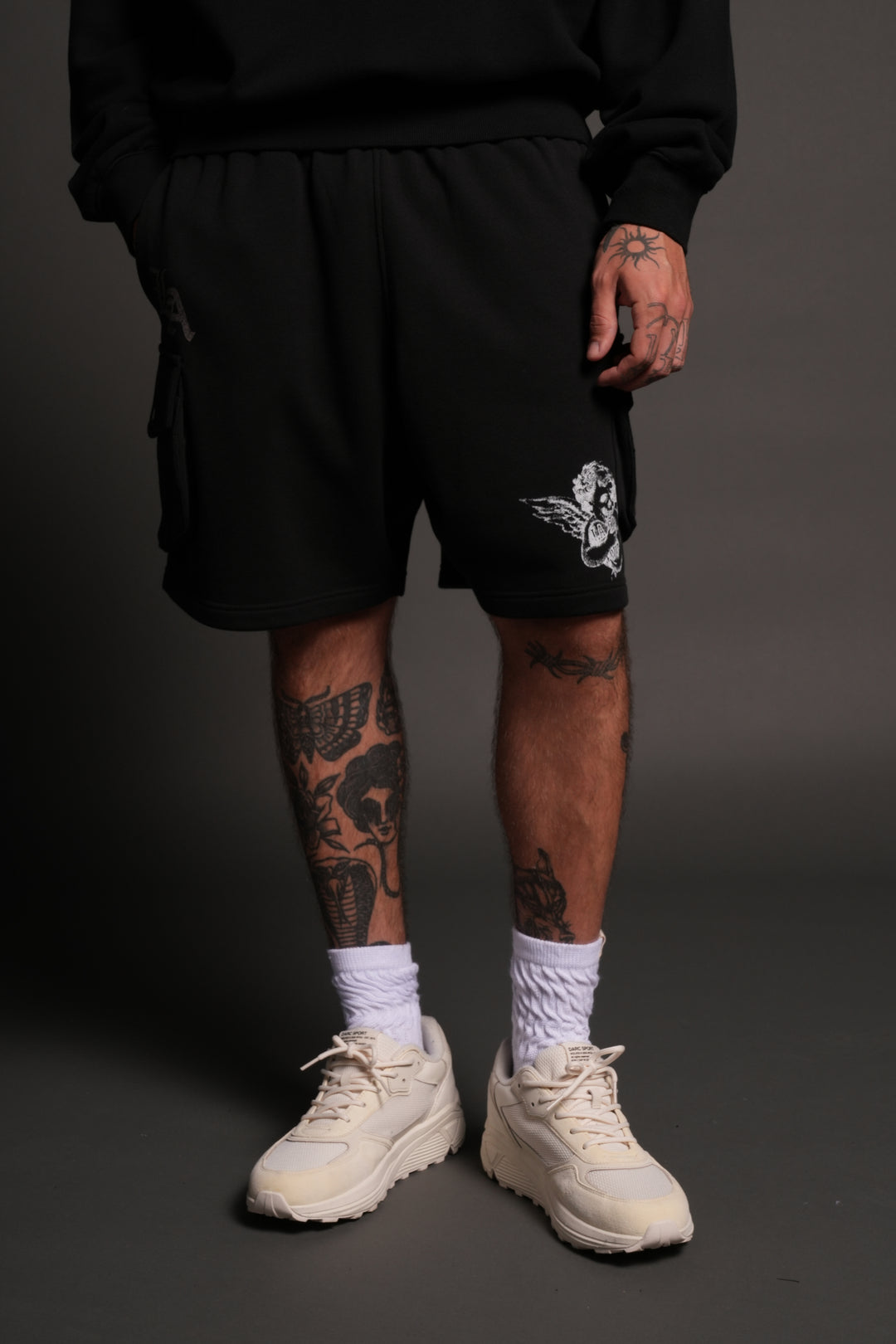 La Ca Frvr Cornell Cargo Sweat Shorts in Black