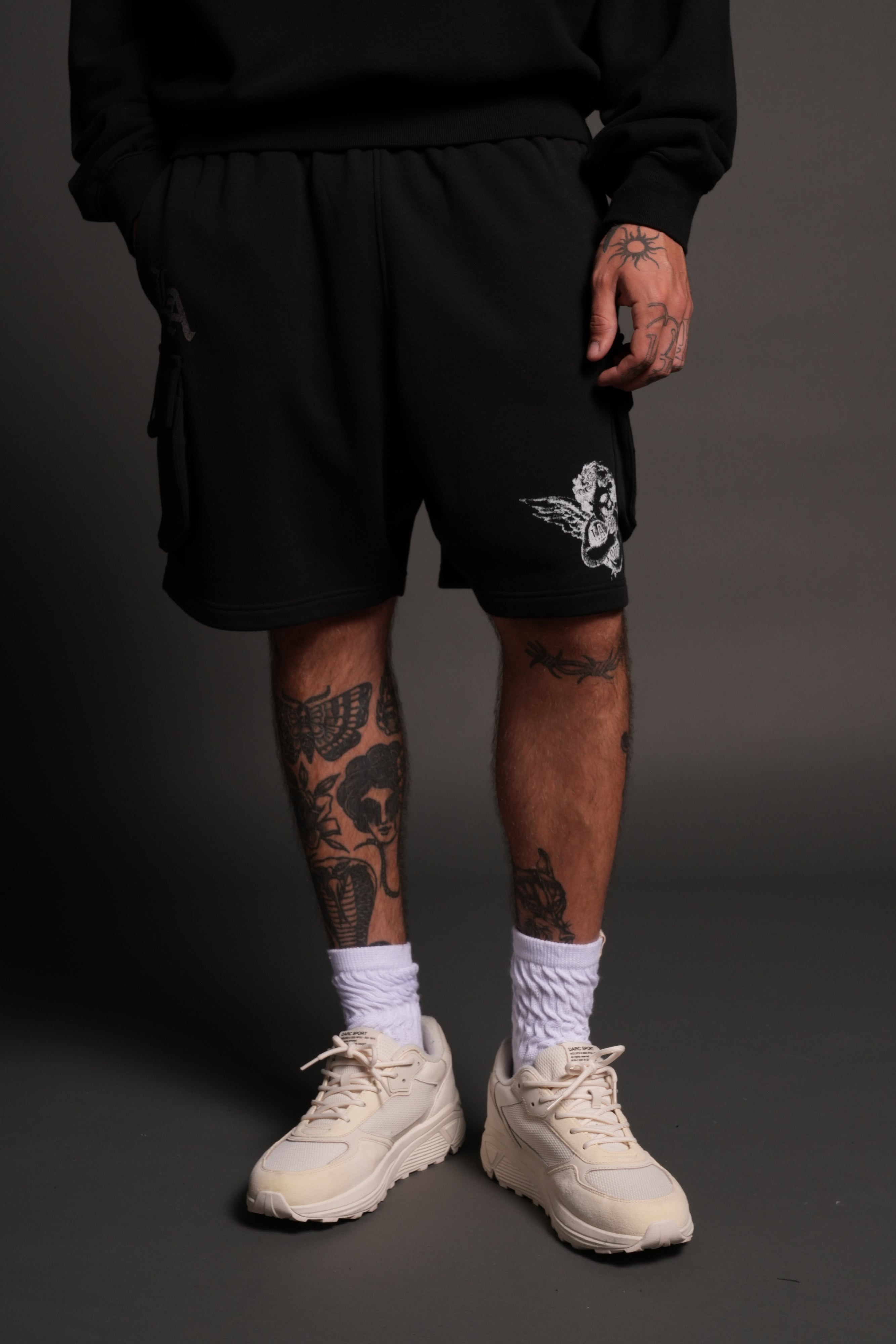 La Ca Frvr Cornell Cargo Sweat Shorts in Black