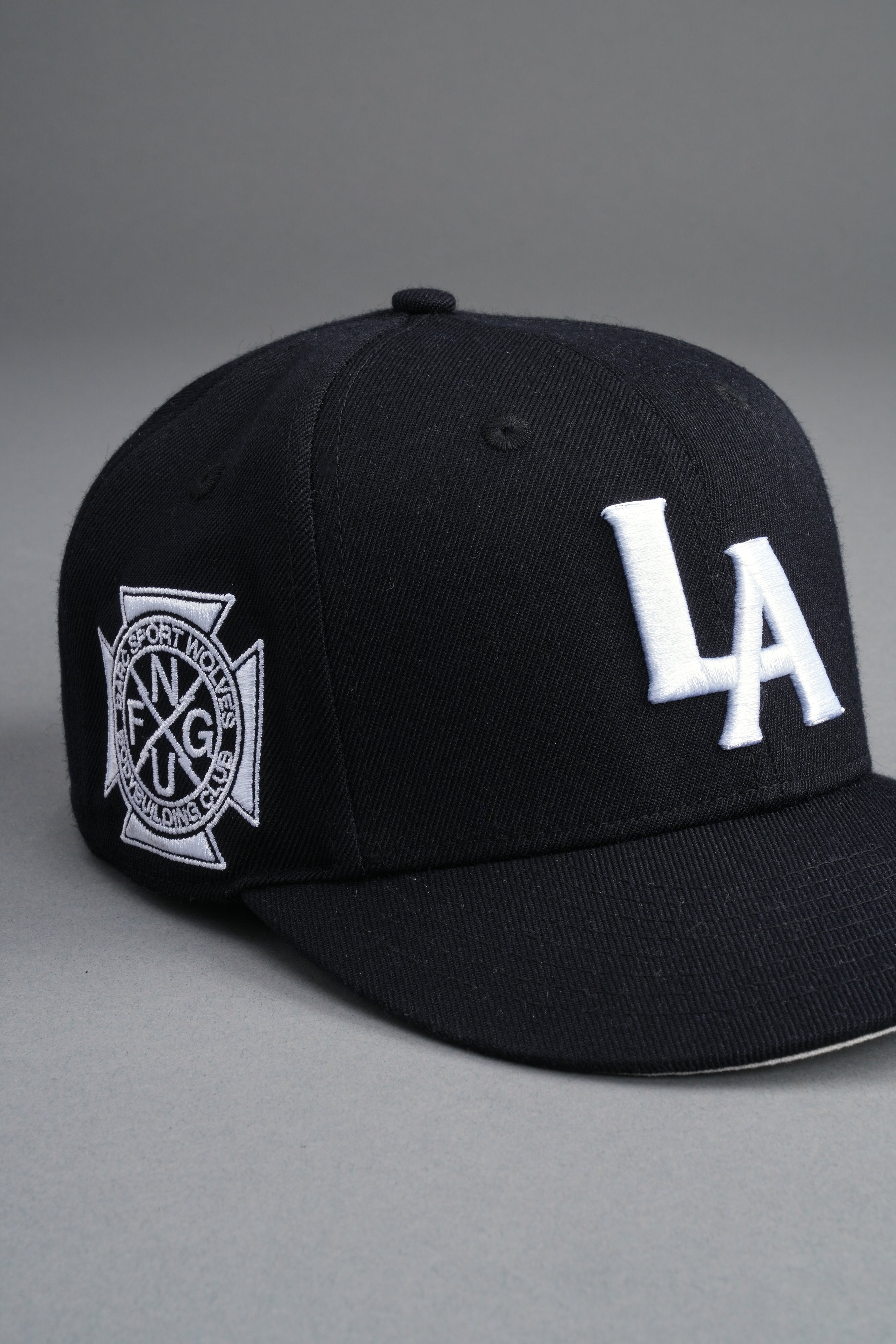 Los Angeles Forever Fitted Cap in Black