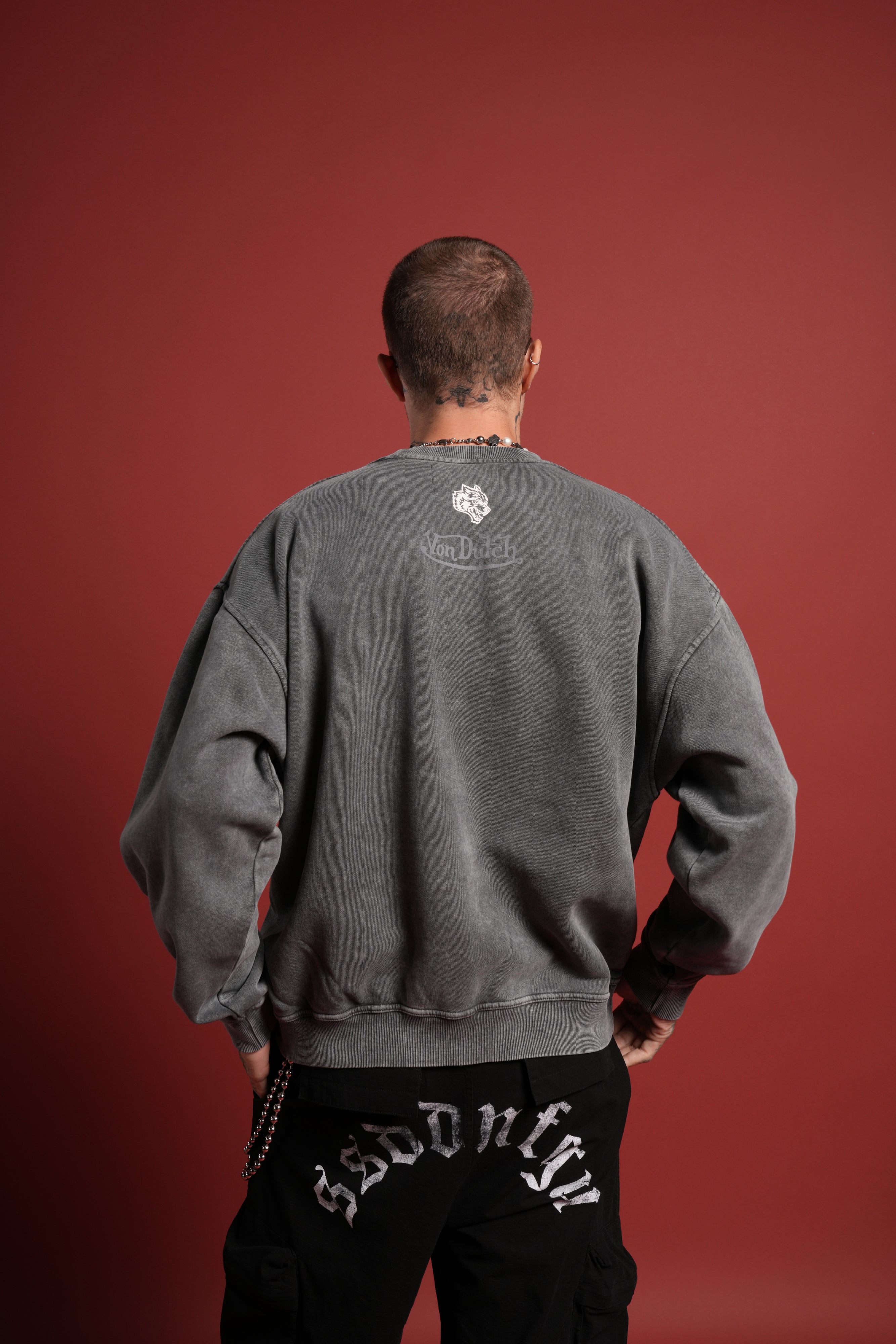 Flight Club London Crewneck in Wolf Gray