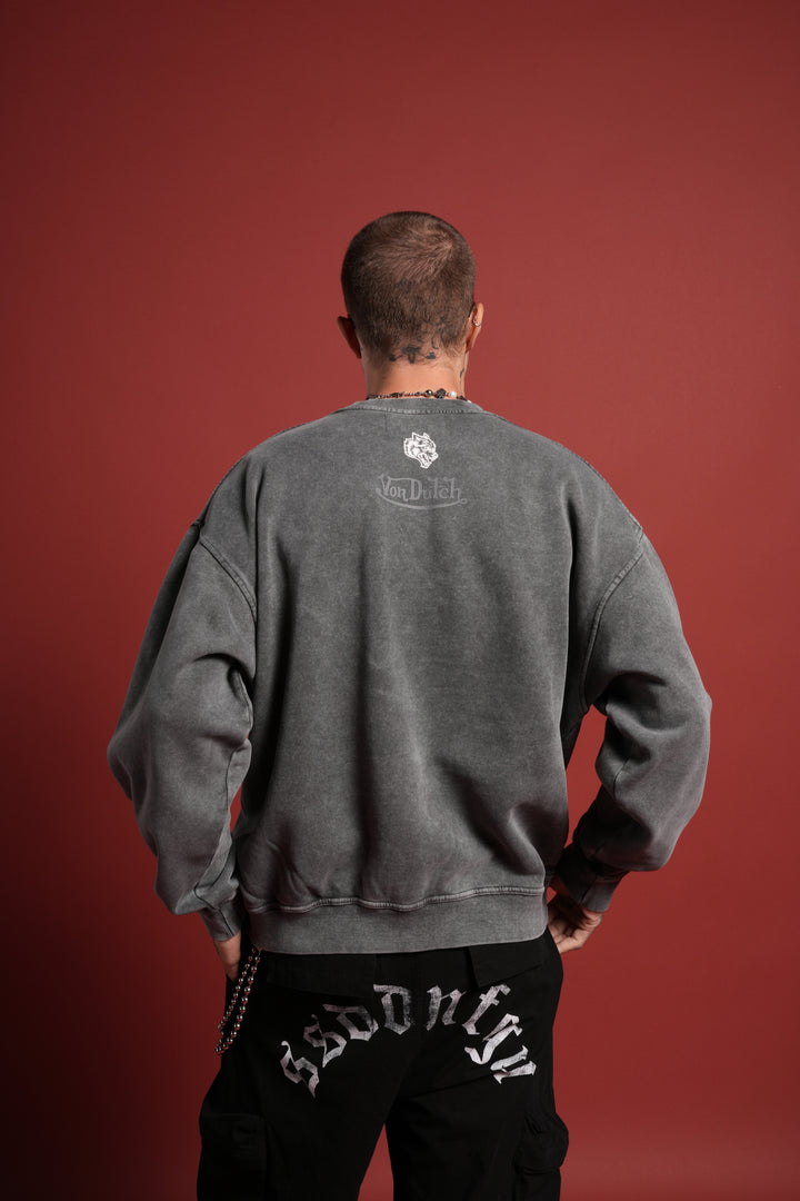 Flight Club London Crewneck in Wolf Gray