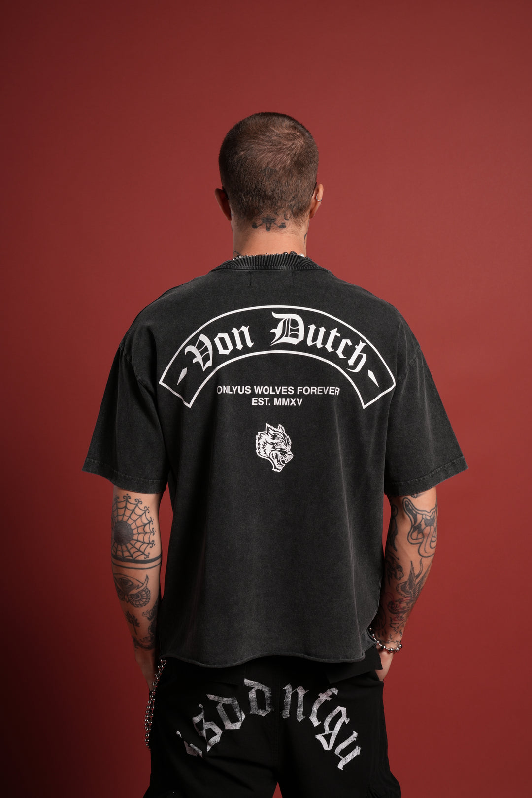 Darc Covenant Grunge Mid-Length Raw Hem Tee in Black