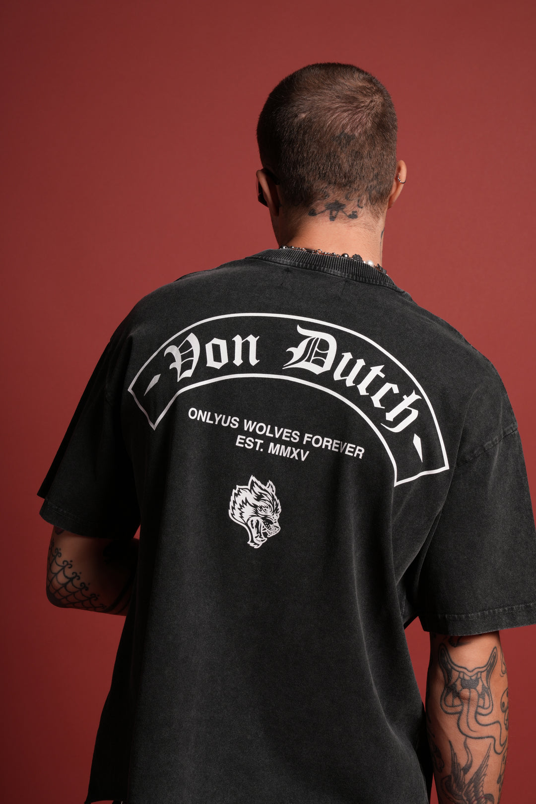 Darc Covenant Grunge Mid-Length Raw Hem Tee in Black