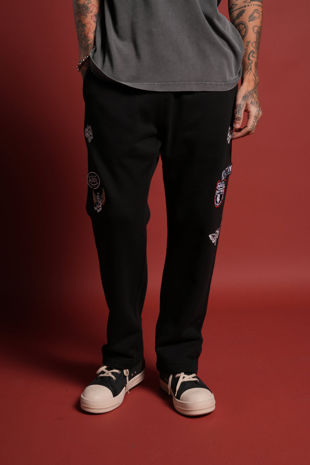 Darc Kulture Bigelow Cargo Sweat Pants in Black