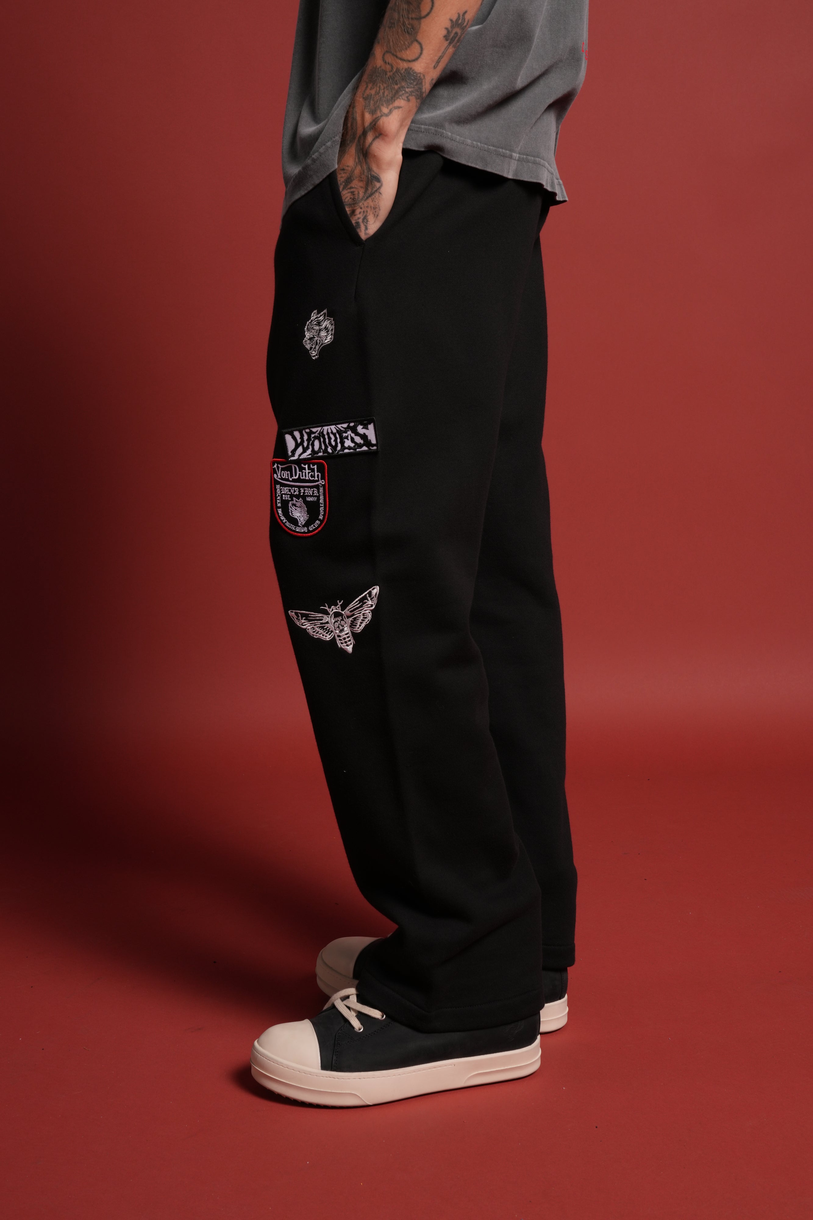 Darc Kulture Bigelow Cargo Sweat Pants in Black