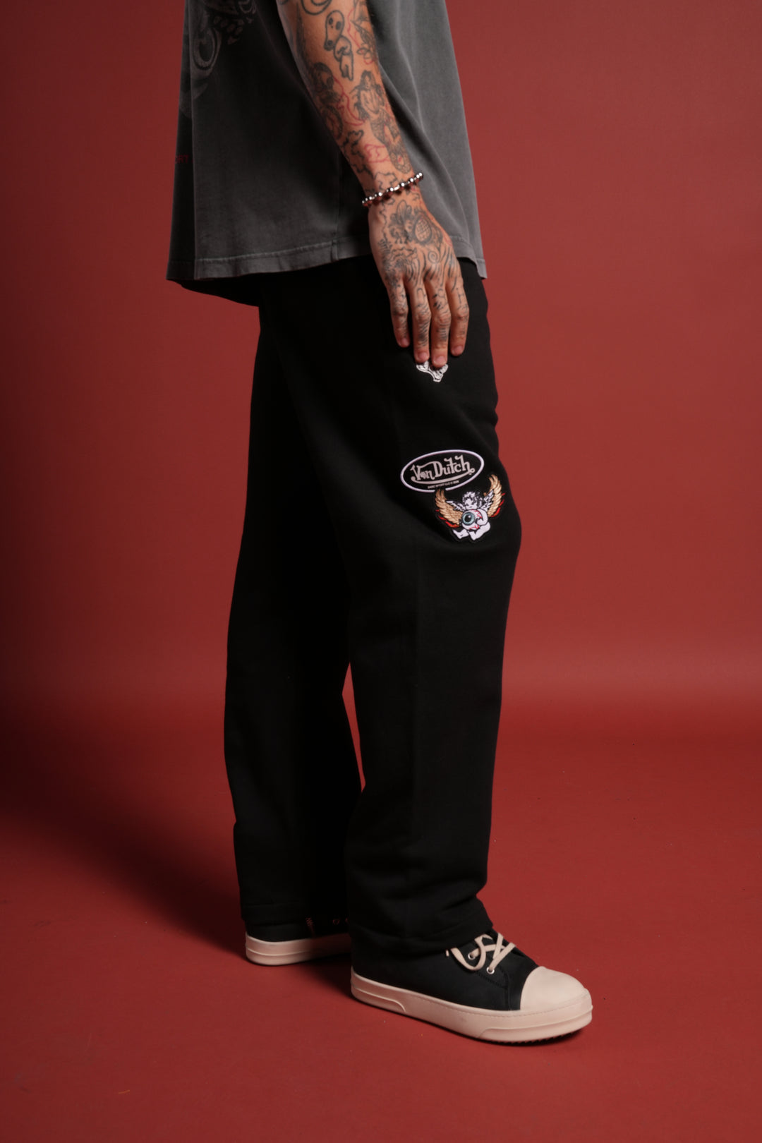 Darc Kulture Bigelow Cargo Sweat Pants in Black