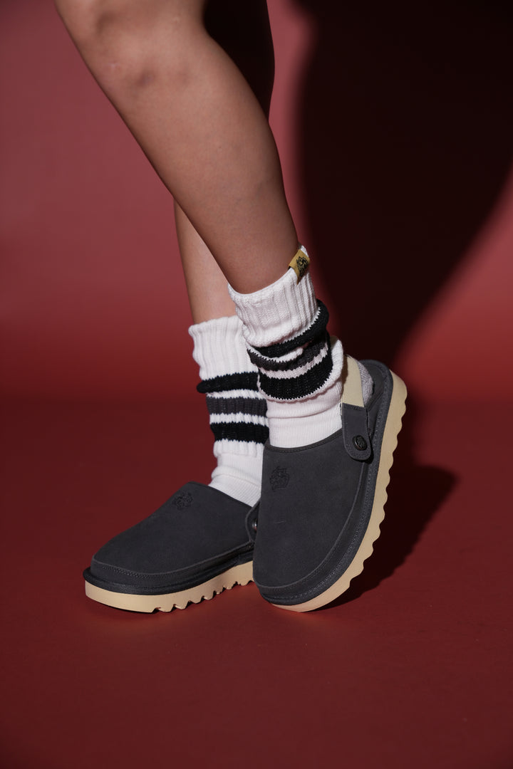 Sedona Slides in Wolf Gray