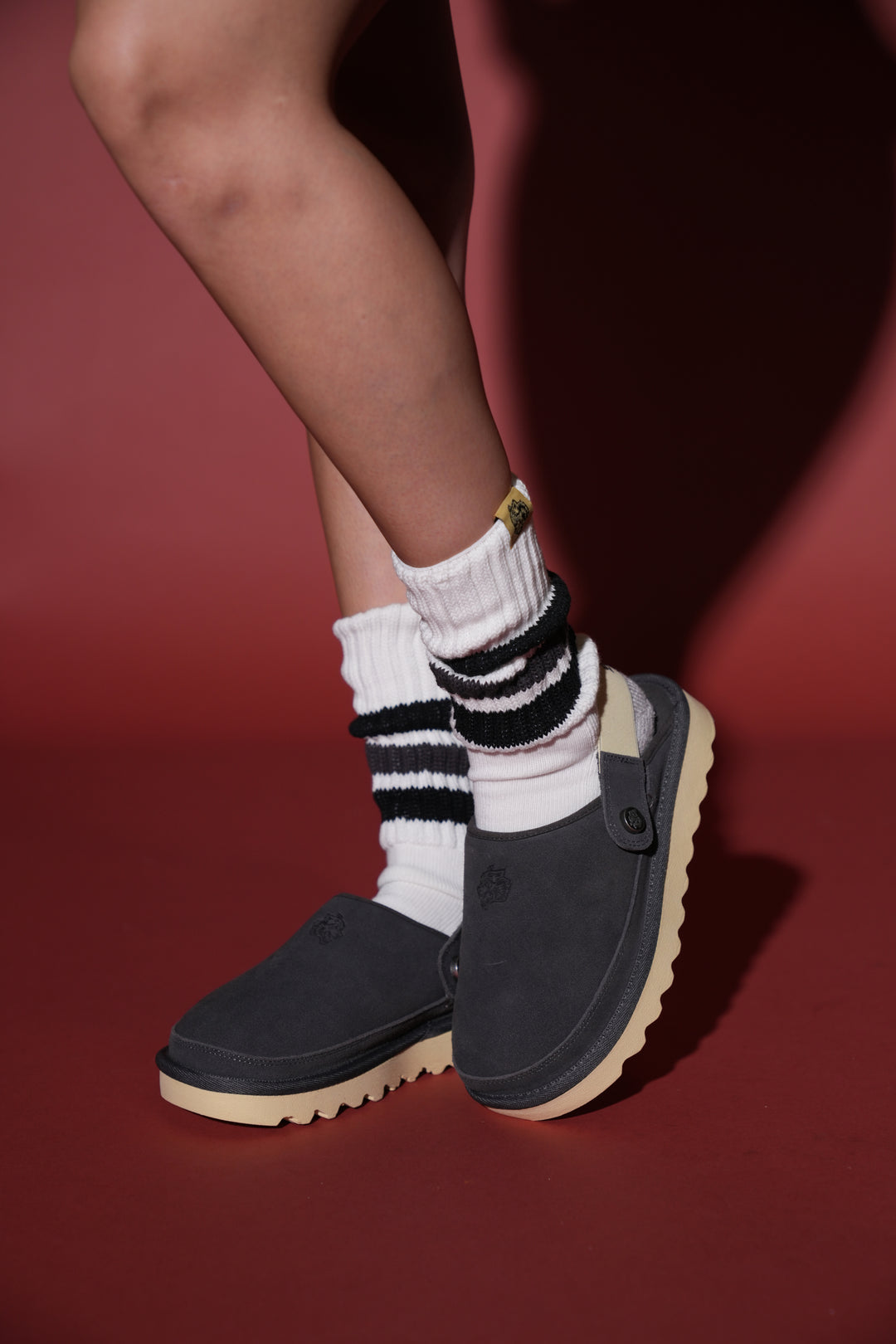 Wolf Patch Boot Socks in Cream/Midnight Blue