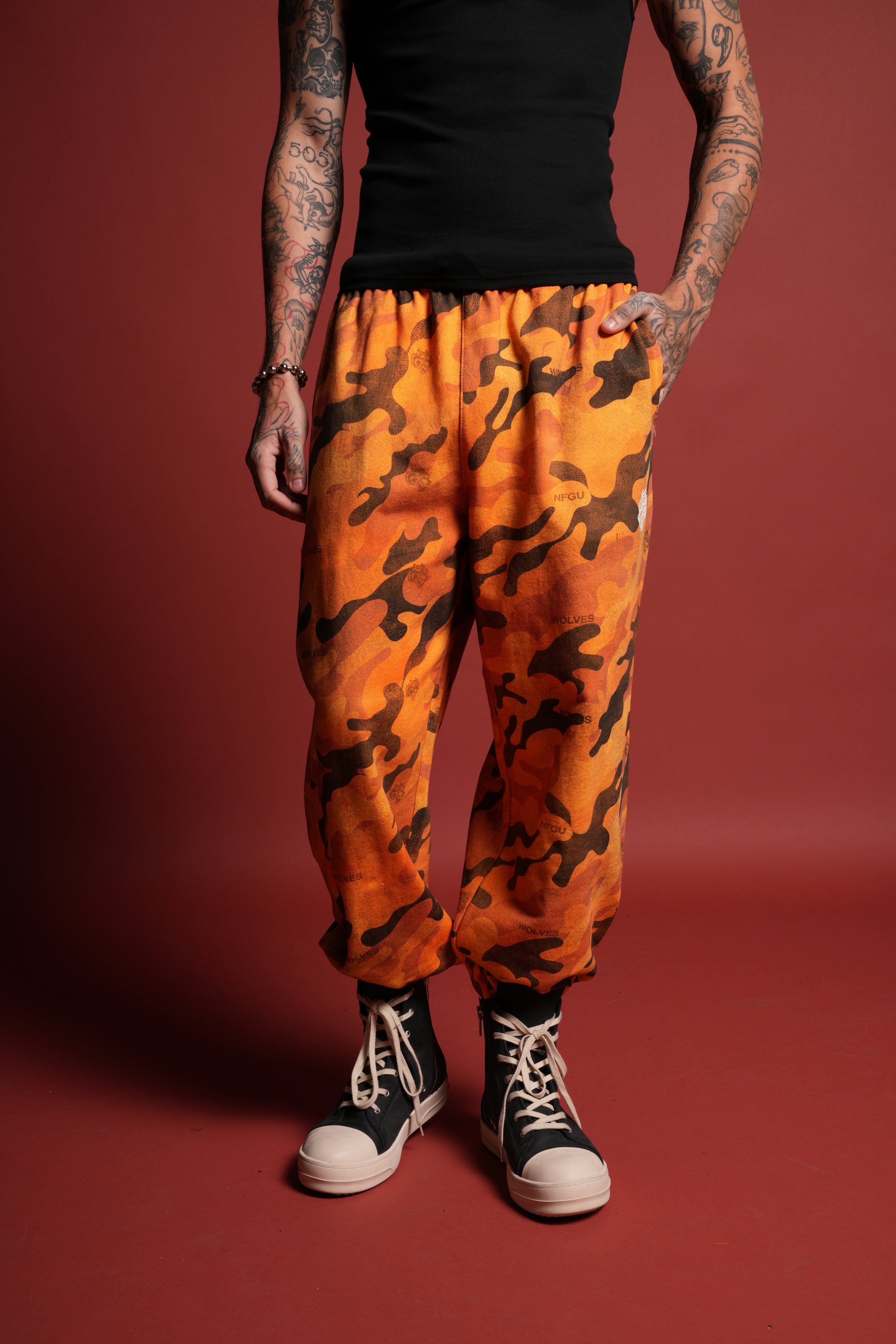 Dual Wolf Unisex Lounger Sweat Pants in DSVD Orange Camo – DarcSport