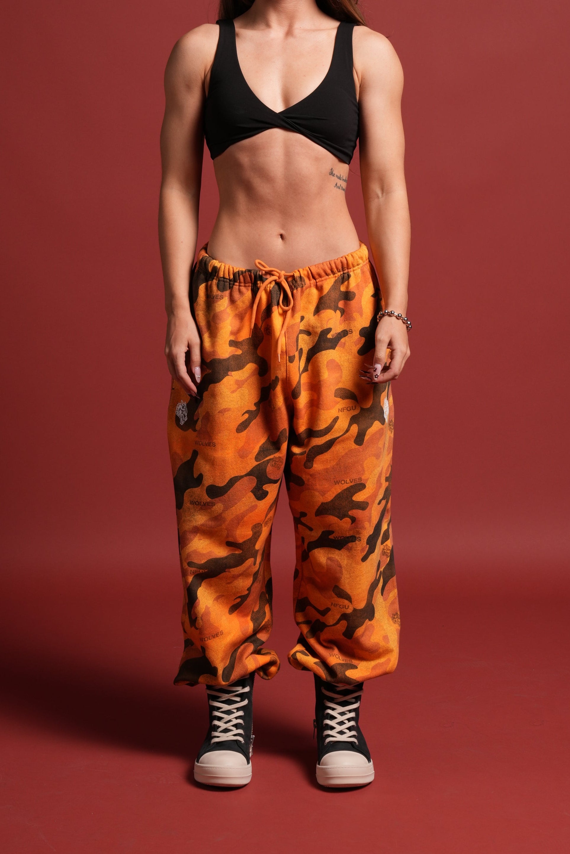 Dual Wolf Unisex Lounger Sweat Pants in DSVD Orange Camo