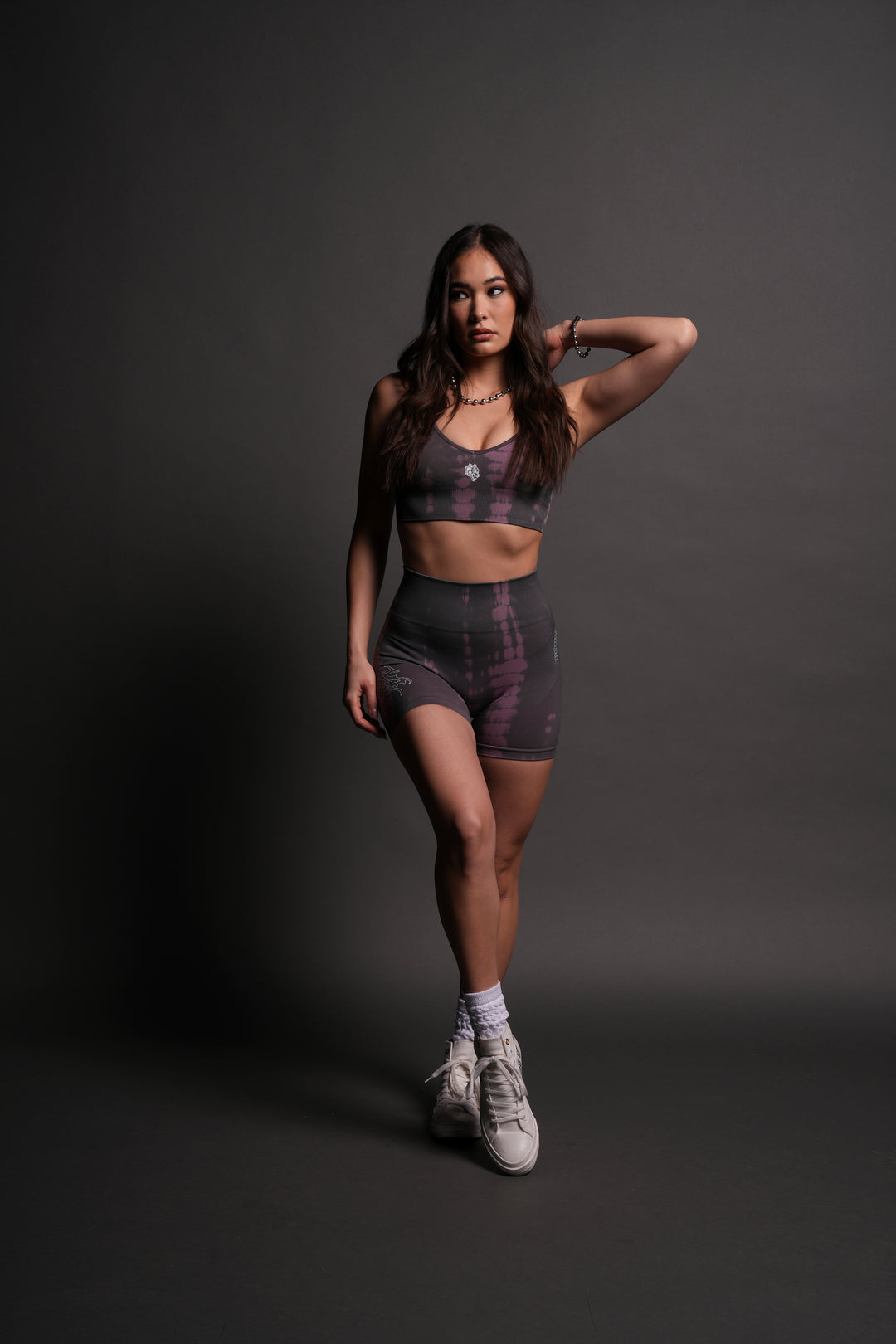 Single Wolf "Everson Seamless" Sports Bra in Cipher Purple Serpent