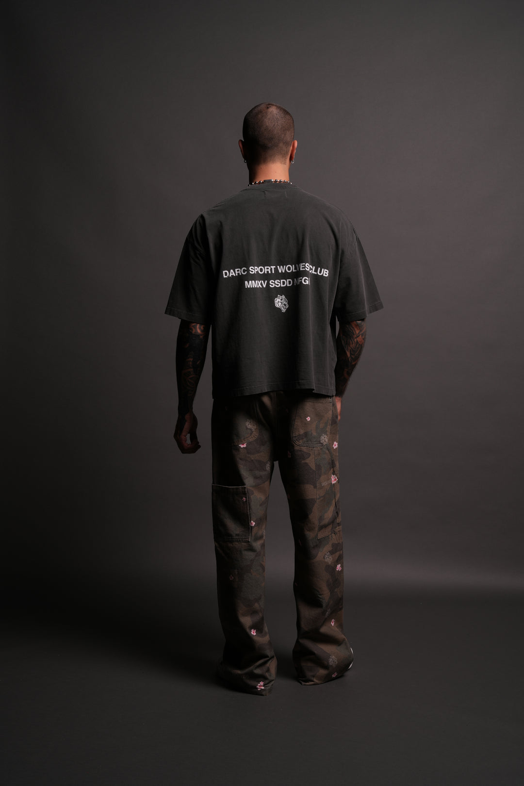 Corazon Sagrado Grunge "Box Cut" Tee in Wolf Gray