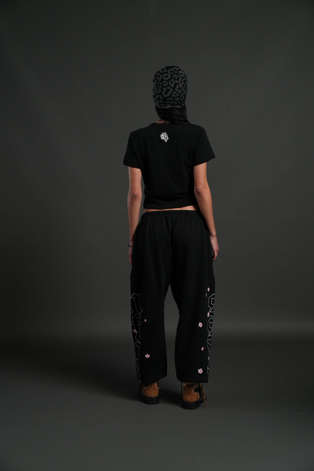 SSDDNFGU Metal "Timeless" Tee in Black