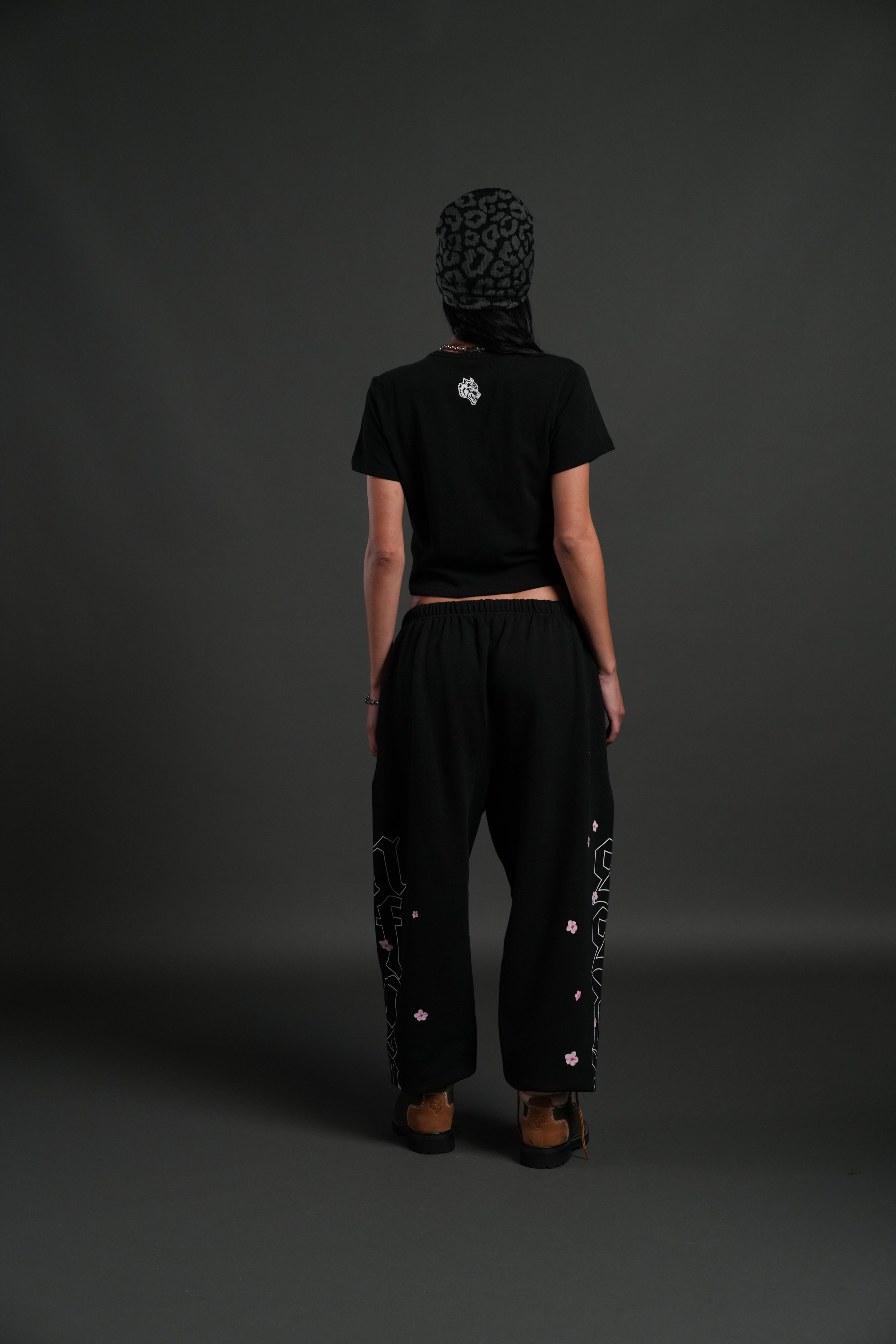 SSDDNFGU Metal "Timeless" Tee in Black