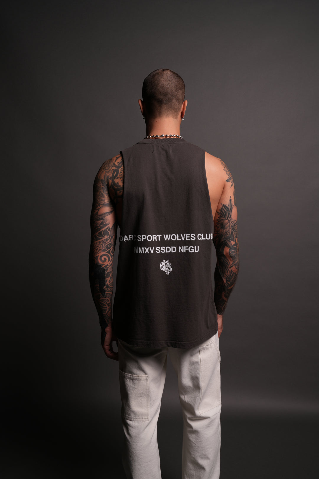 Corazon Sagrado Grunge "Tommy" Muscle Tee in Wolf Gray