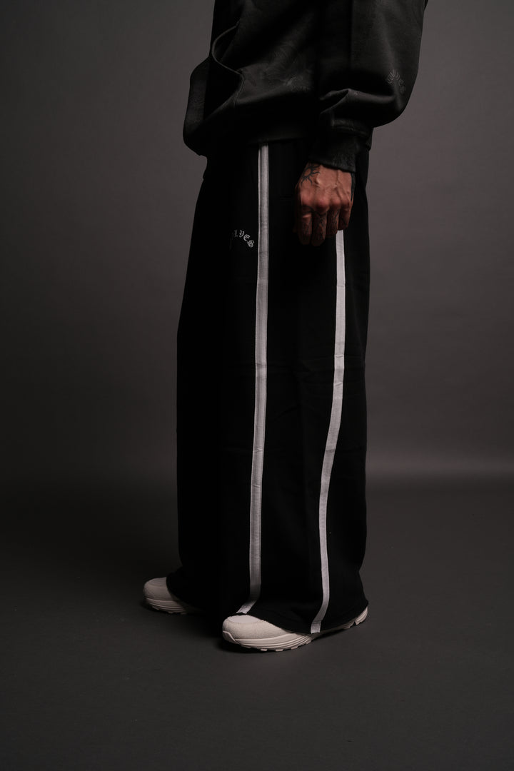 Chopper Wolf Remind Omen Sweat Pants in Black