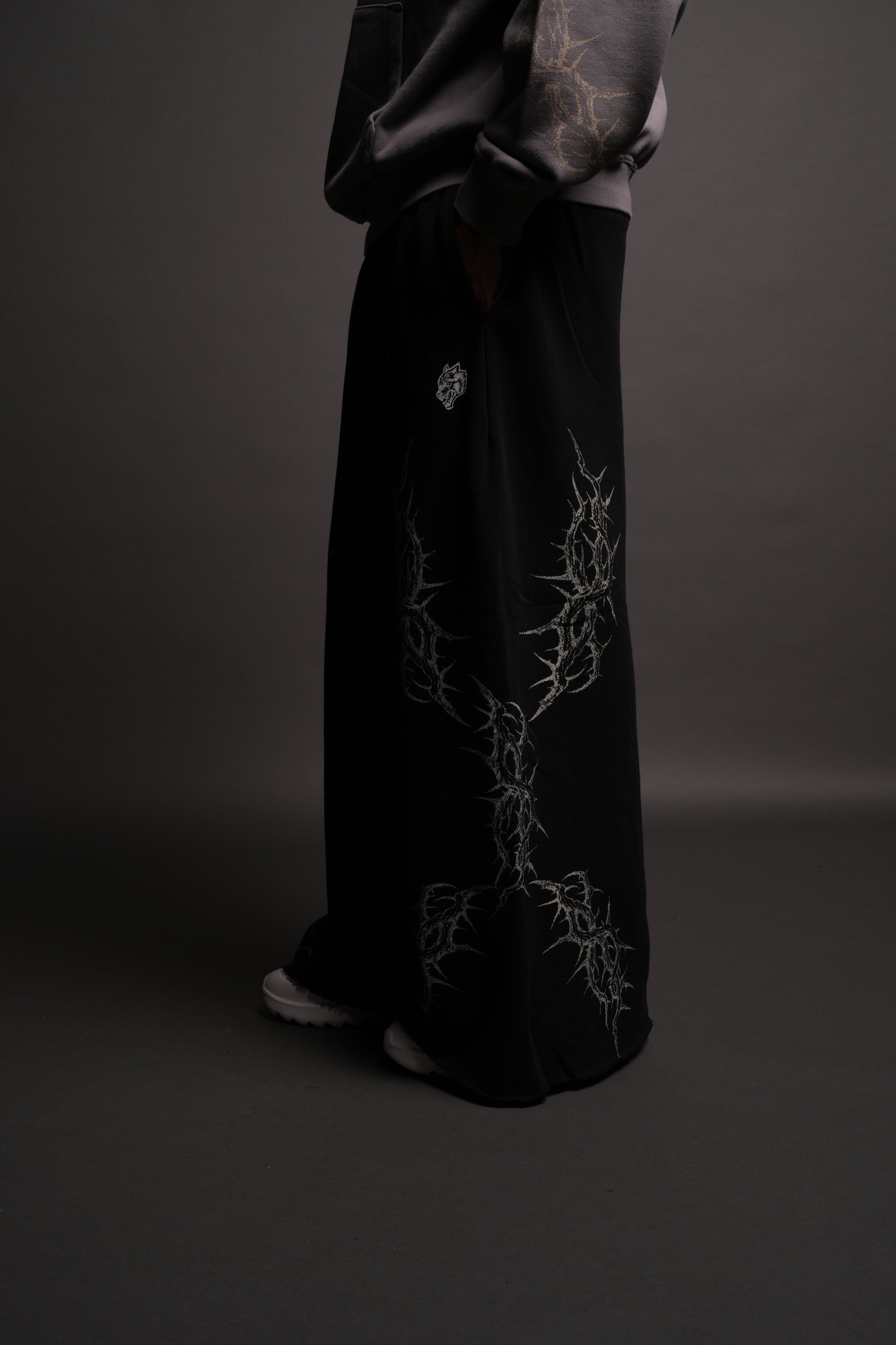 Thorns Oversized Omen Sweat Pants in Black