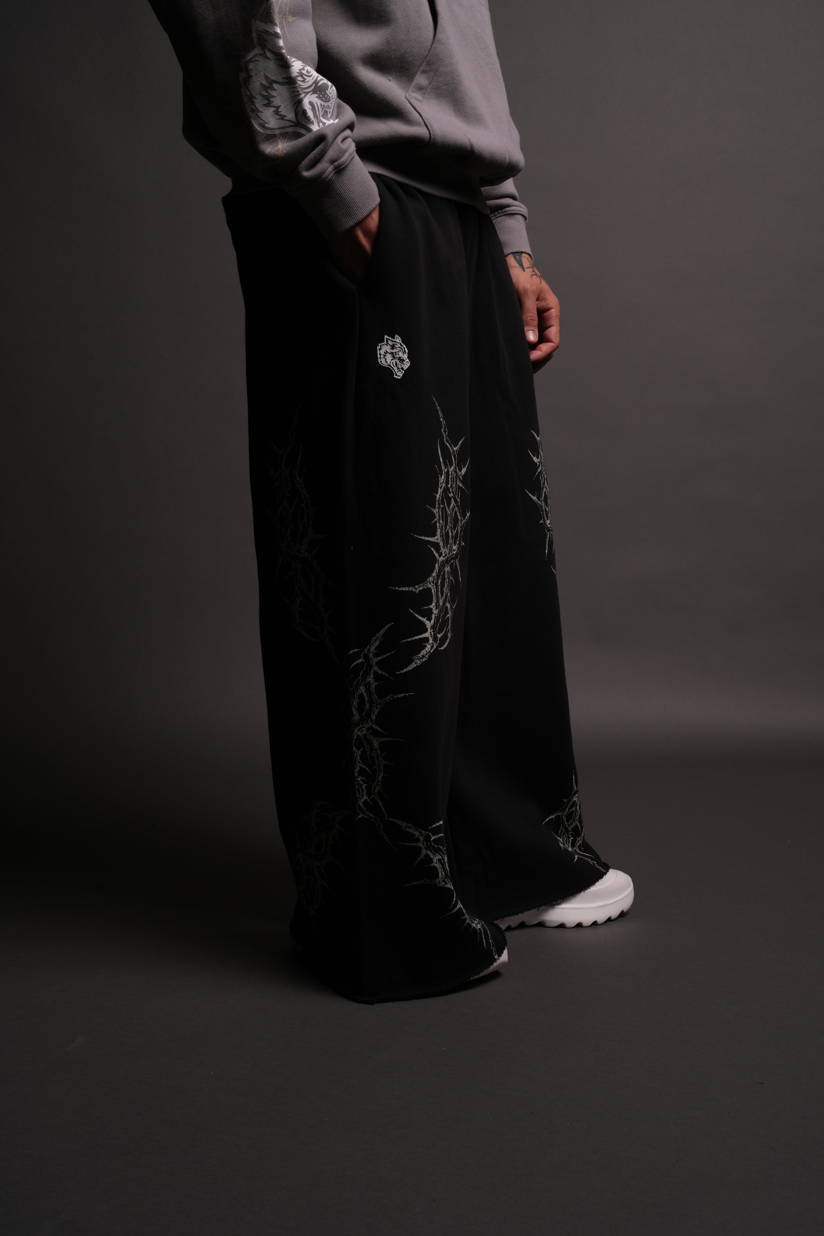 Thorns Oversized Omen Sweat Pants in Black