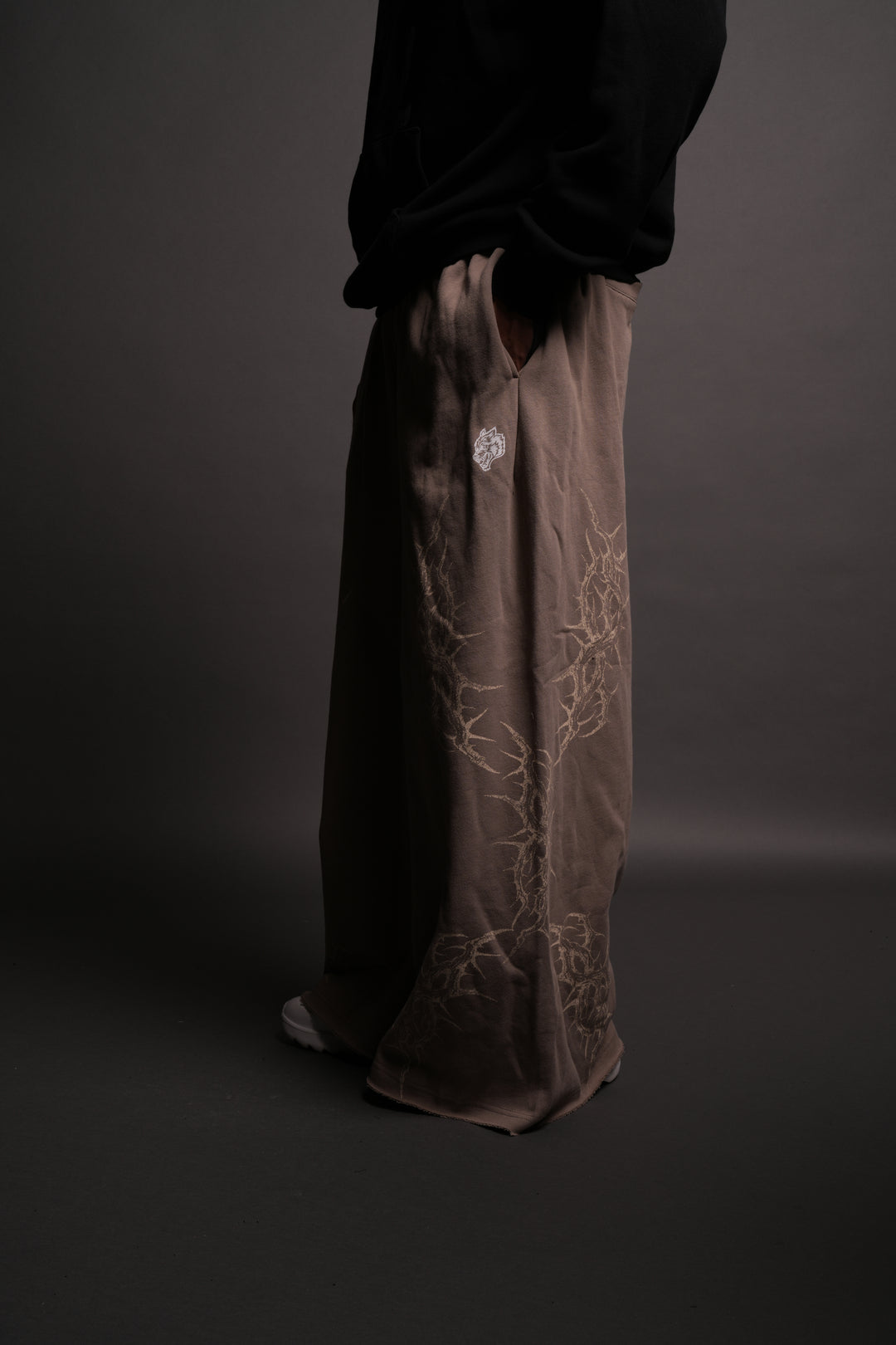 Thorns Oversized Omen Sweat Pants in Taupe