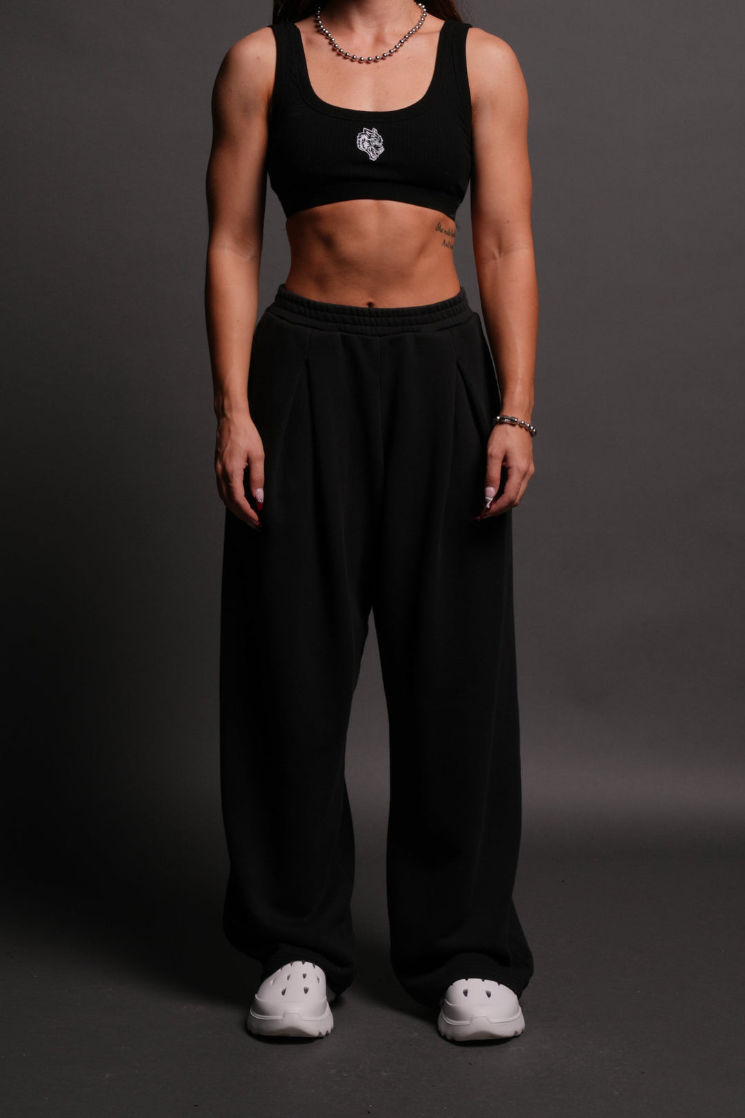 Chopper Appliqué "Yara" Pleated Sweat Pants V2 in Black