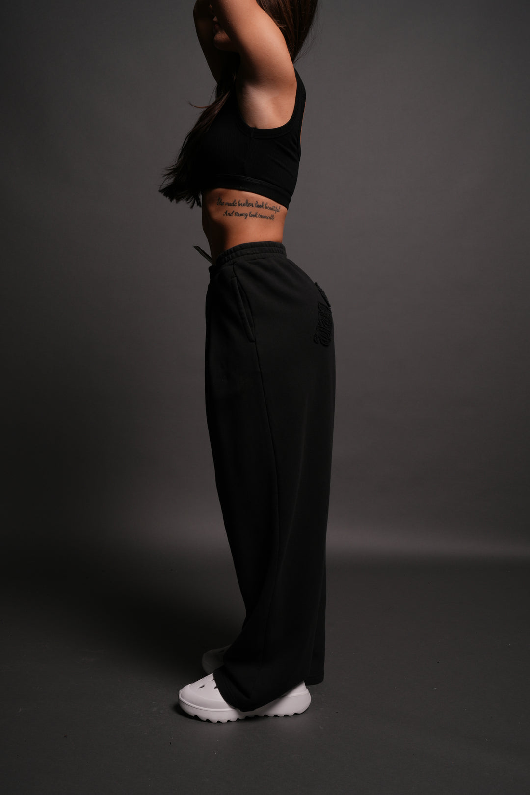 Chopper Appliqué "Yara" Pleated Sweat Pants V2 in Black