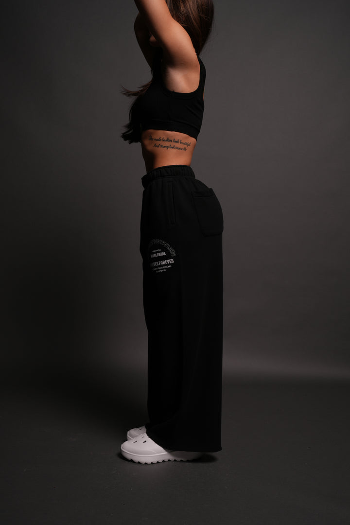 Iron Wolves Durst Sweats V2 in Black