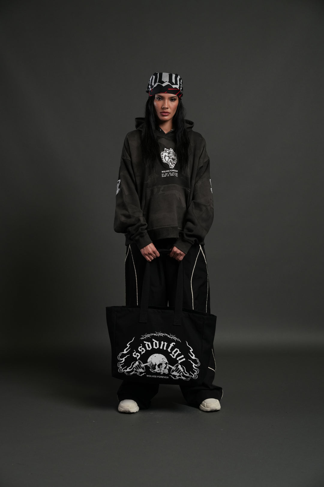 Hannya Inferno Canvas Tote in Black