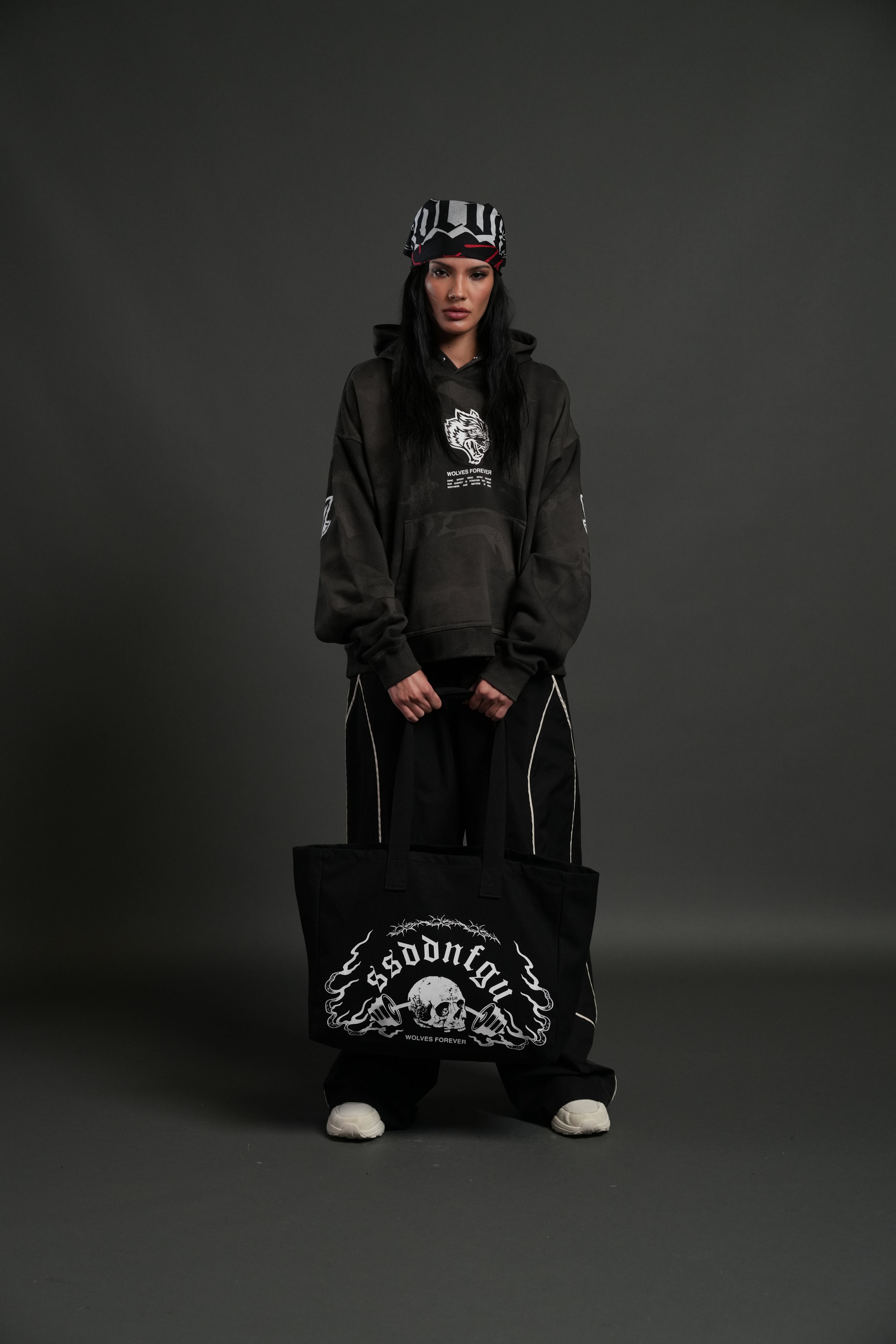 Hannya Inferno Canvas Tote in Black