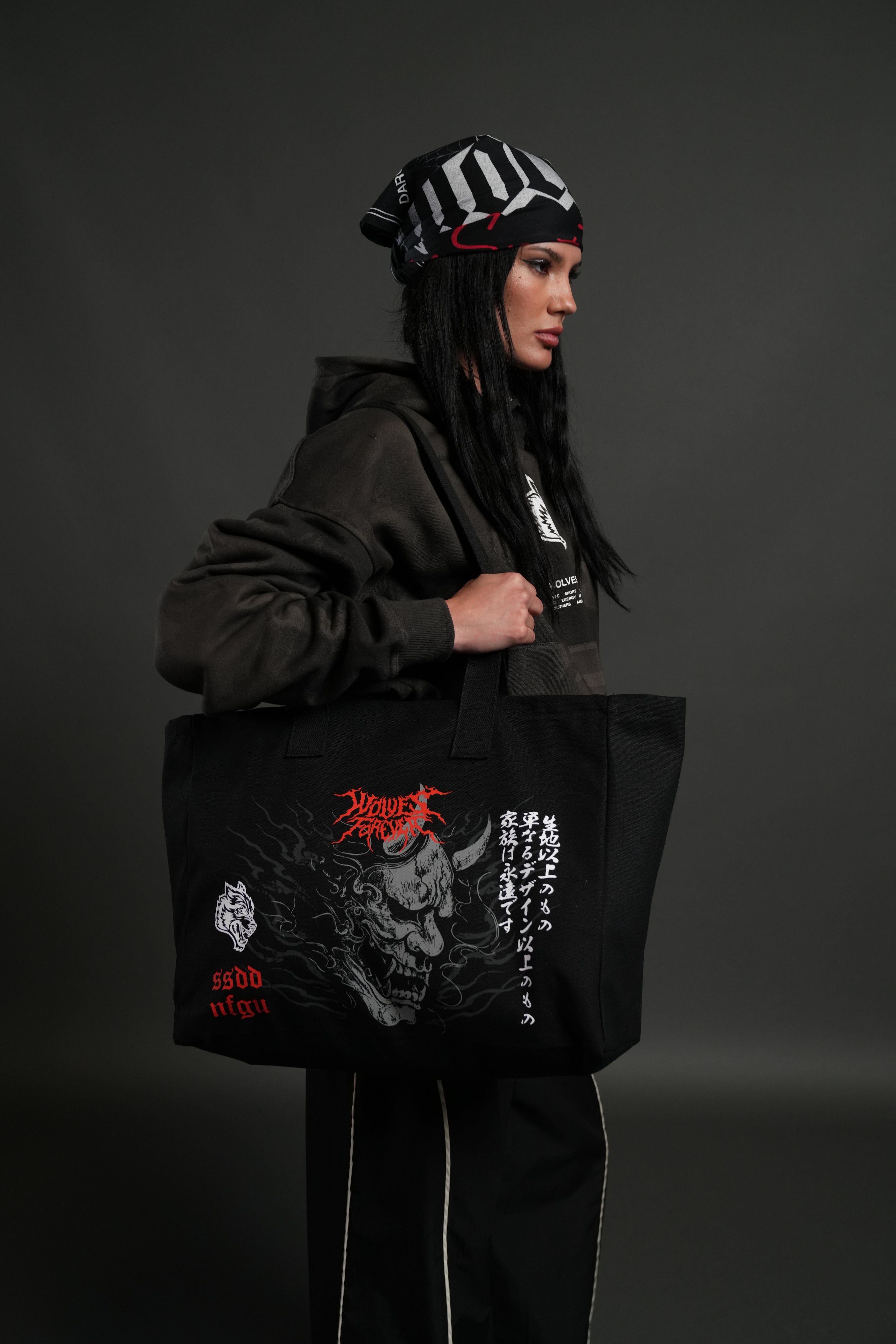 Hannya Inferno Canvas Tote in Black