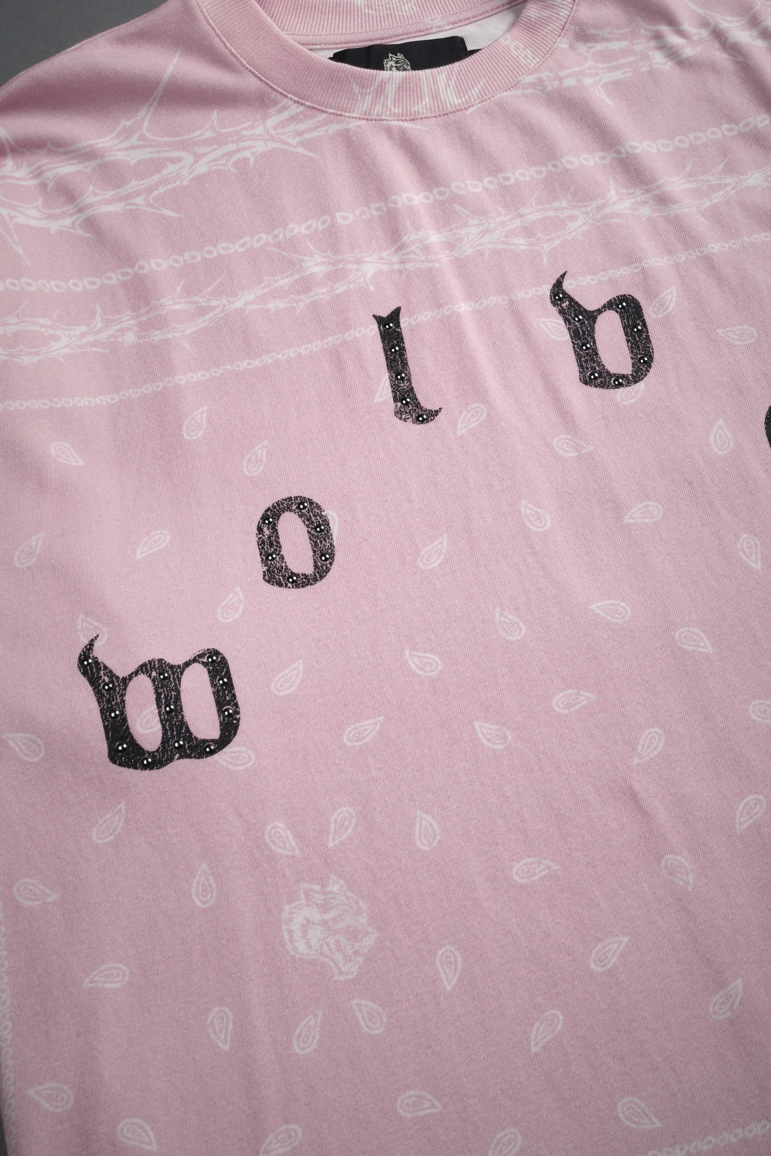 Studded Wolves Pyramid Premium Oversized Tee in Blush Pink Thorn Paisley