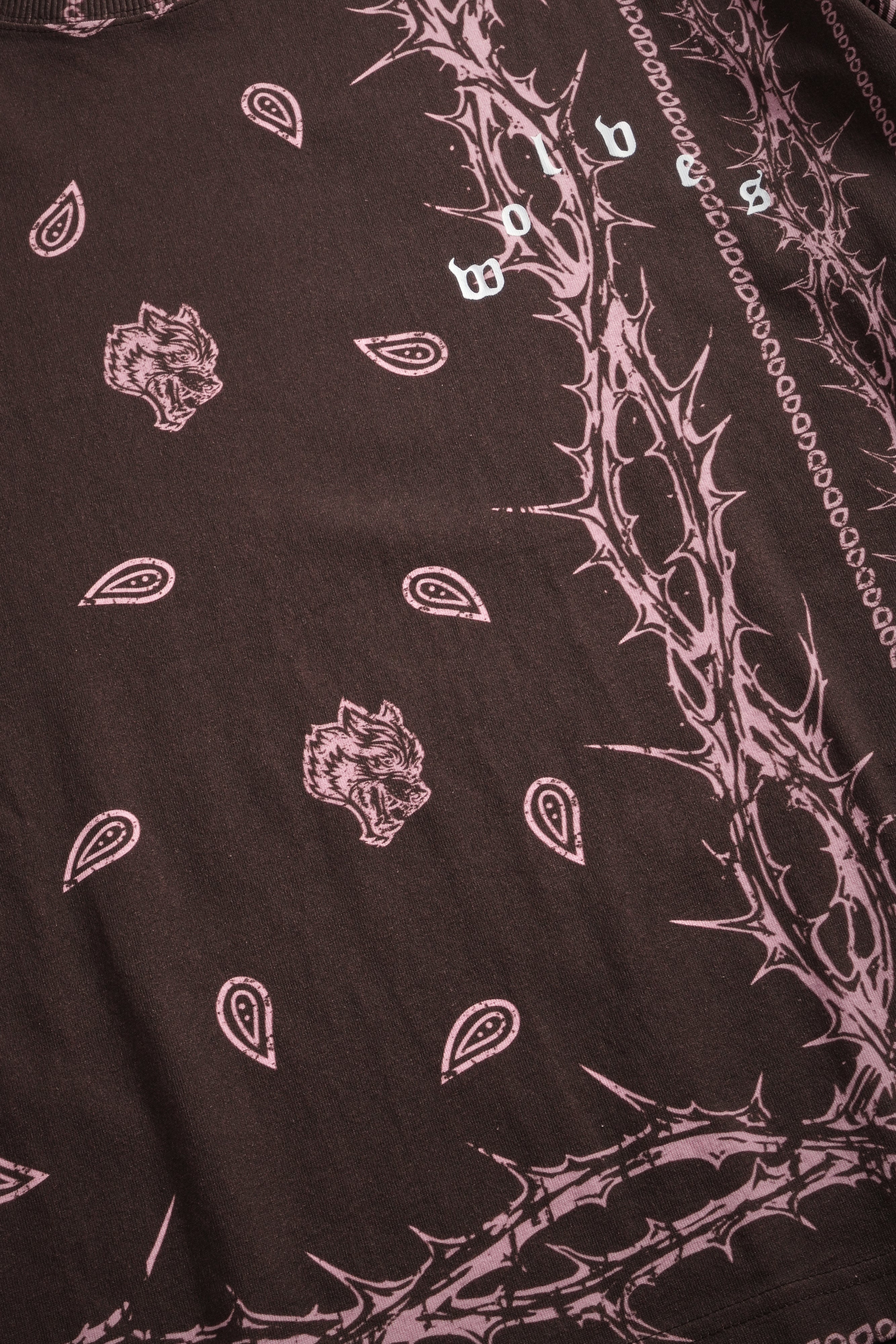 Wolves Pyramid Grunge "Box Cut" L/S Tee in Desert Dust Thorn Paisley